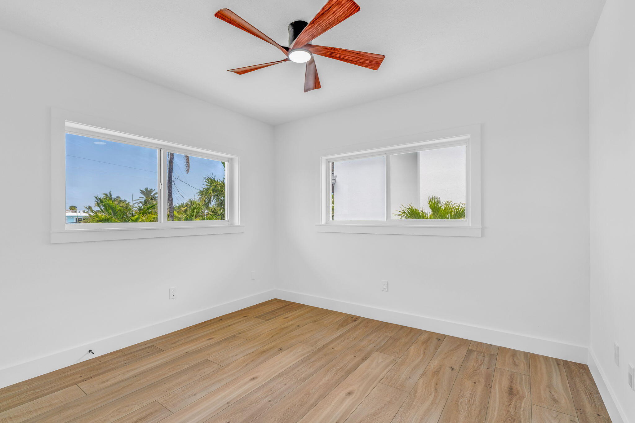 230 Biscayne Boulevard Property Photo 31