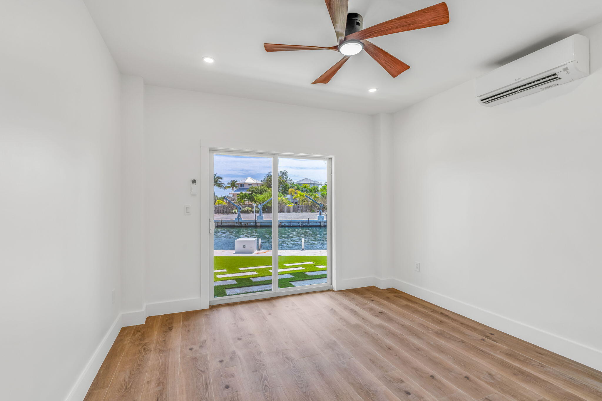 230 Biscayne Boulevard Property Photo 43