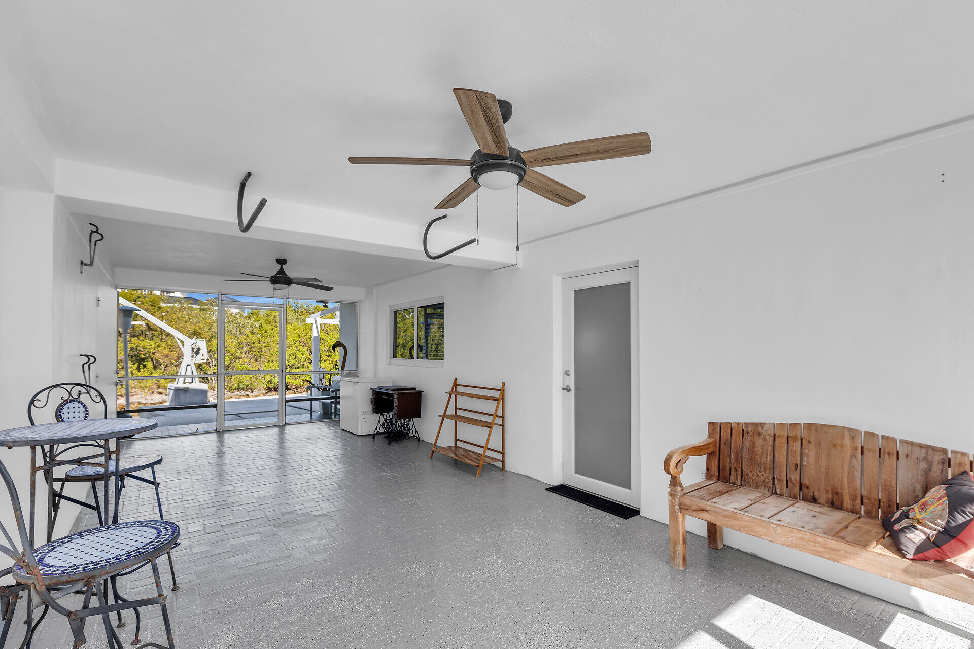 1207 Mockingbird Road Property Photo 18