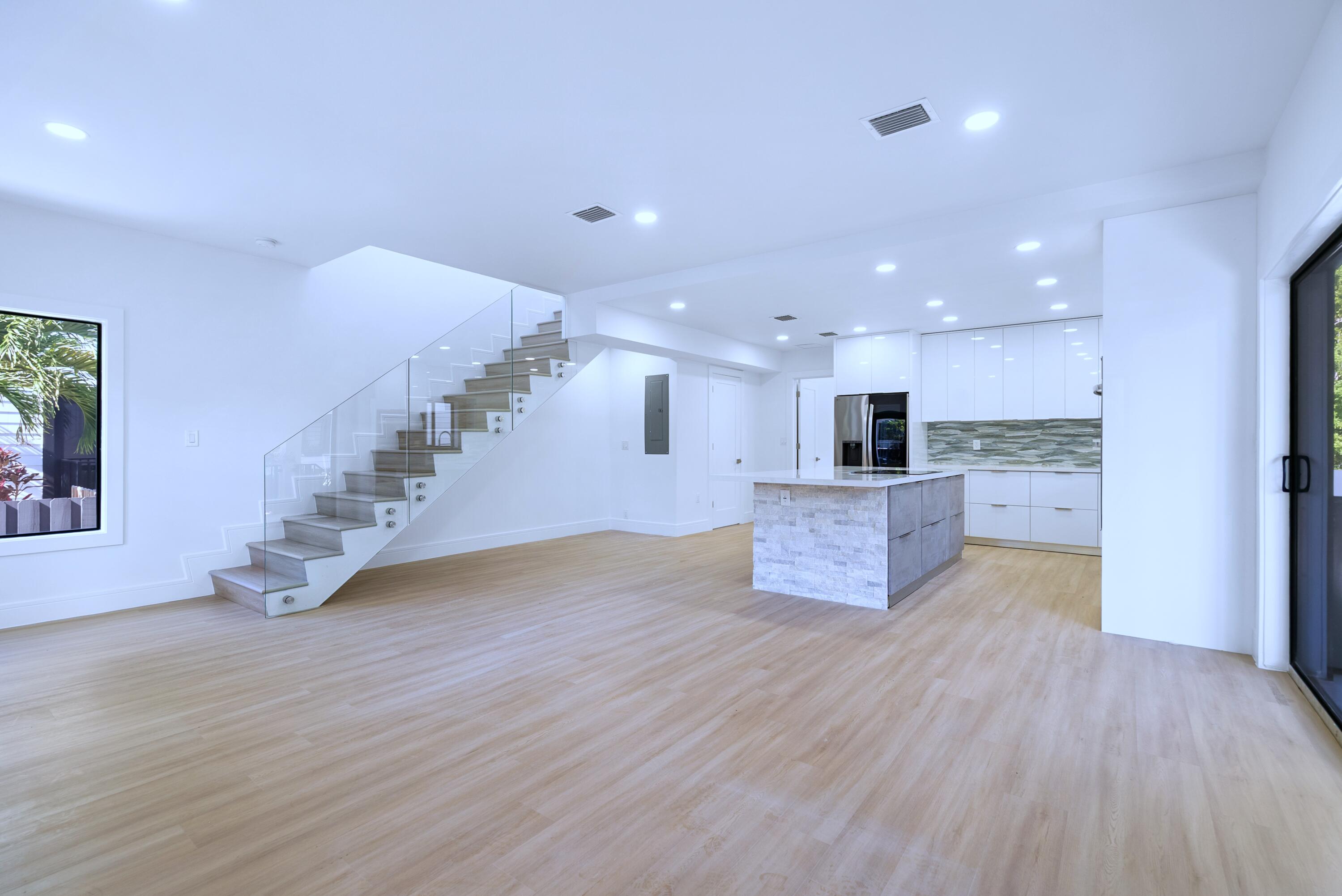 17 Coral Way Property Photo 4