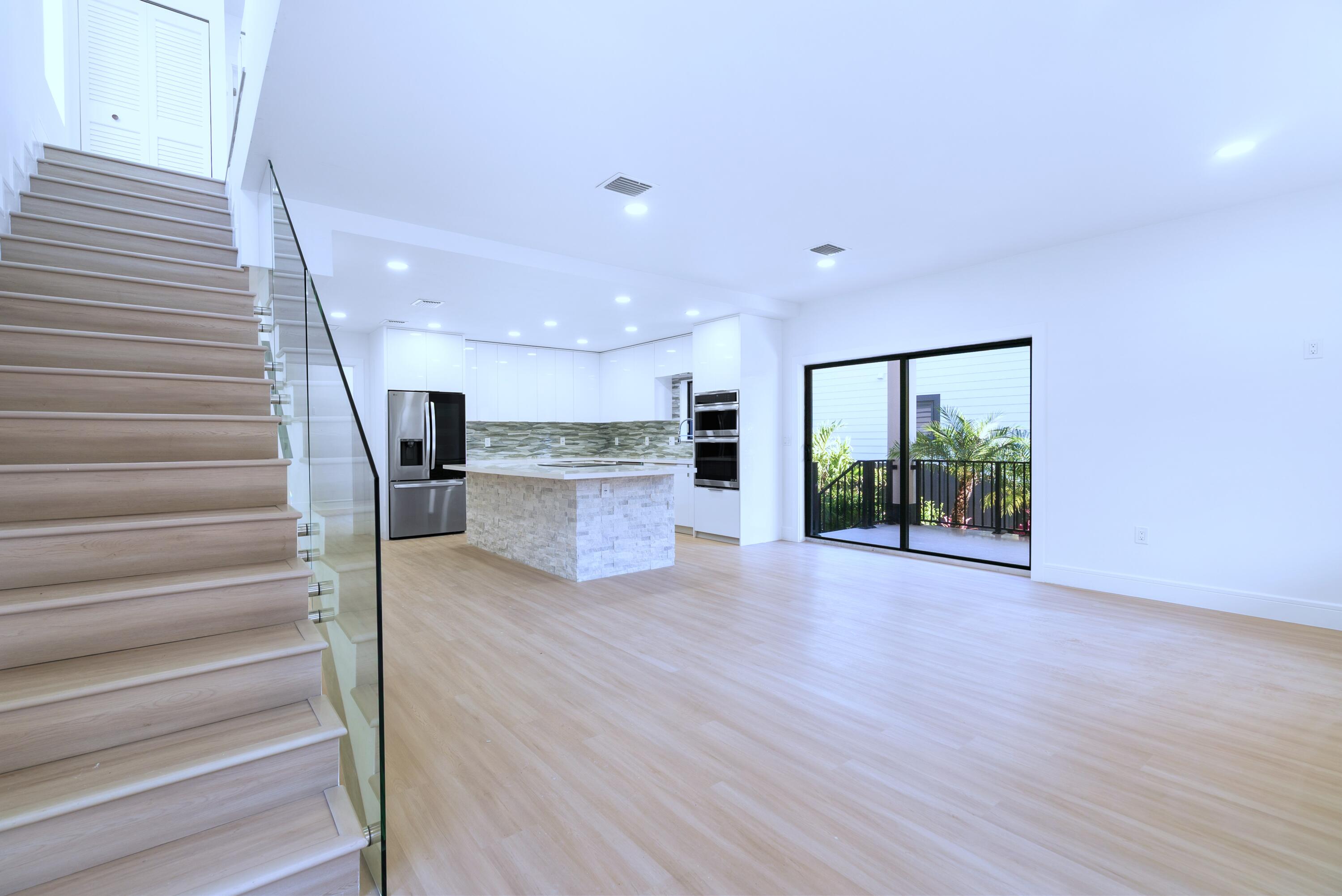 17 Coral Way Property Photo 8