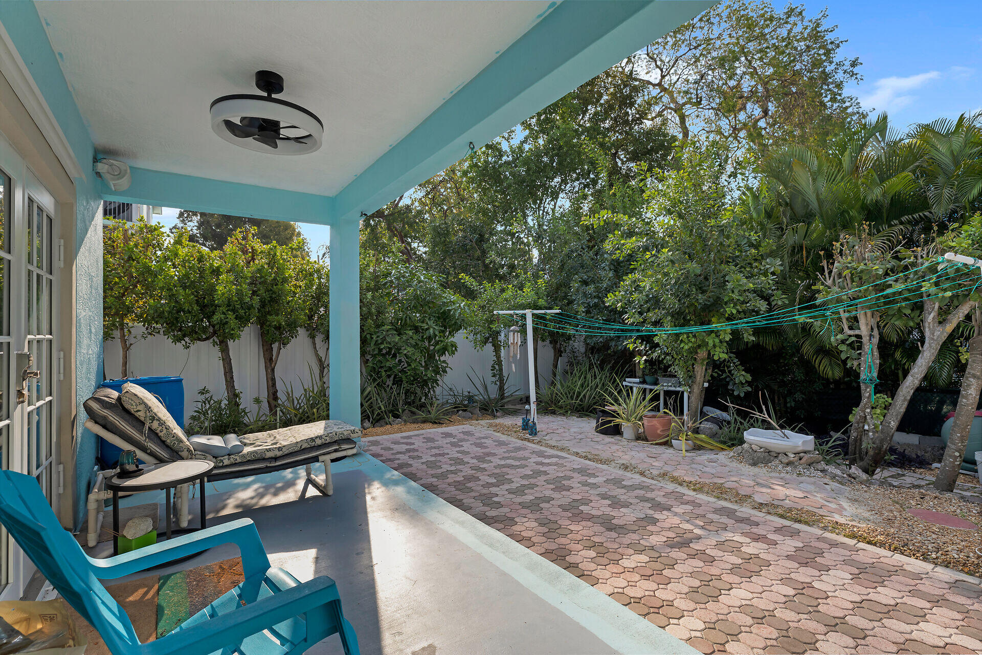 460 Lime Drive Property Photo 2