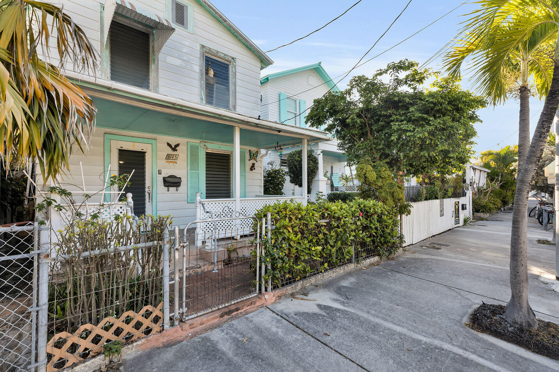 1115 Varela Street Property Photo 2