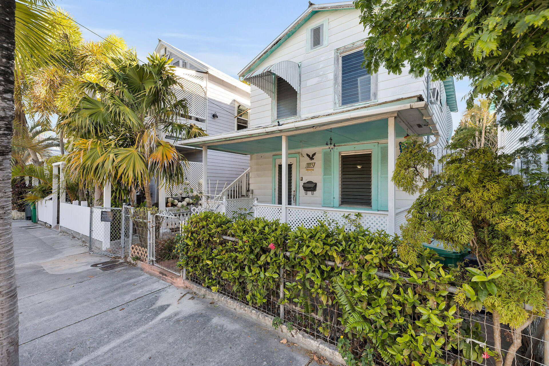 1115 Varela Street Property Photo 3