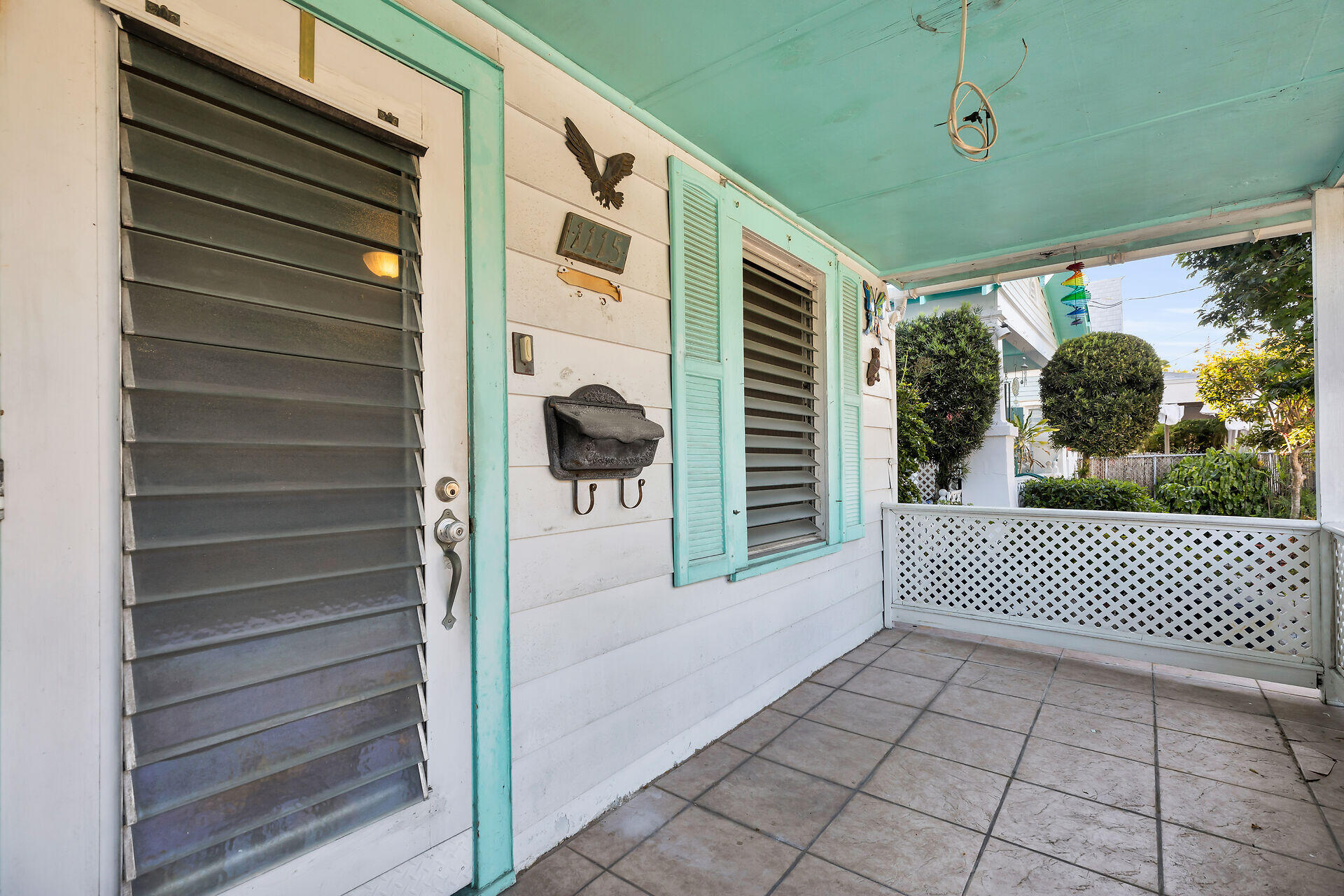 1115 Varela Street Property Photo 4