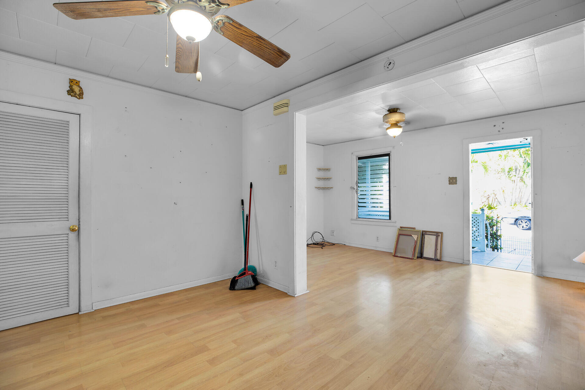 1115 Varela Street Property Photo 7