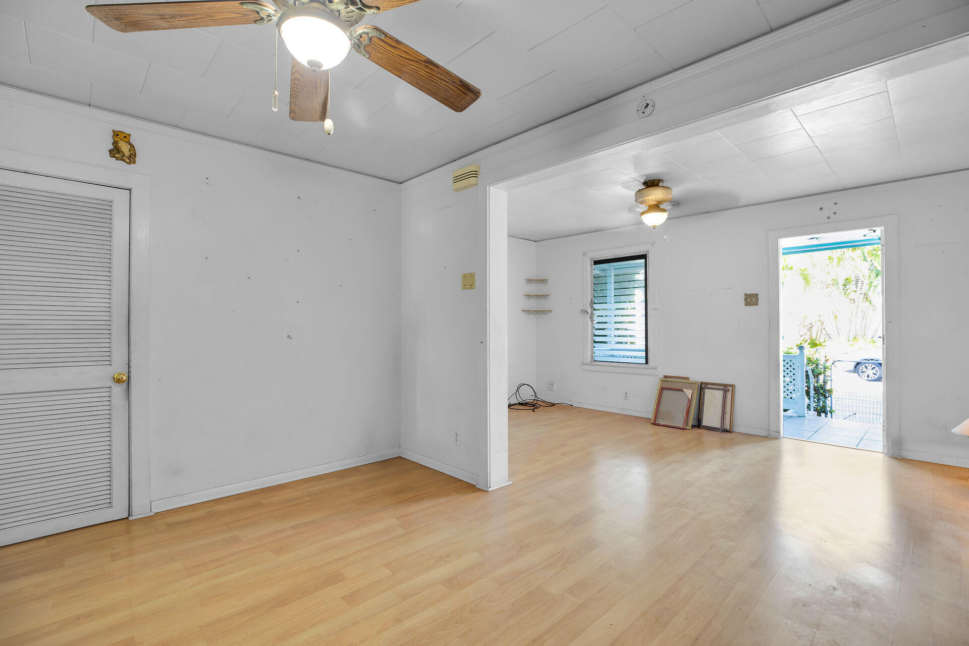 1115 Varela Street Property Photo 8