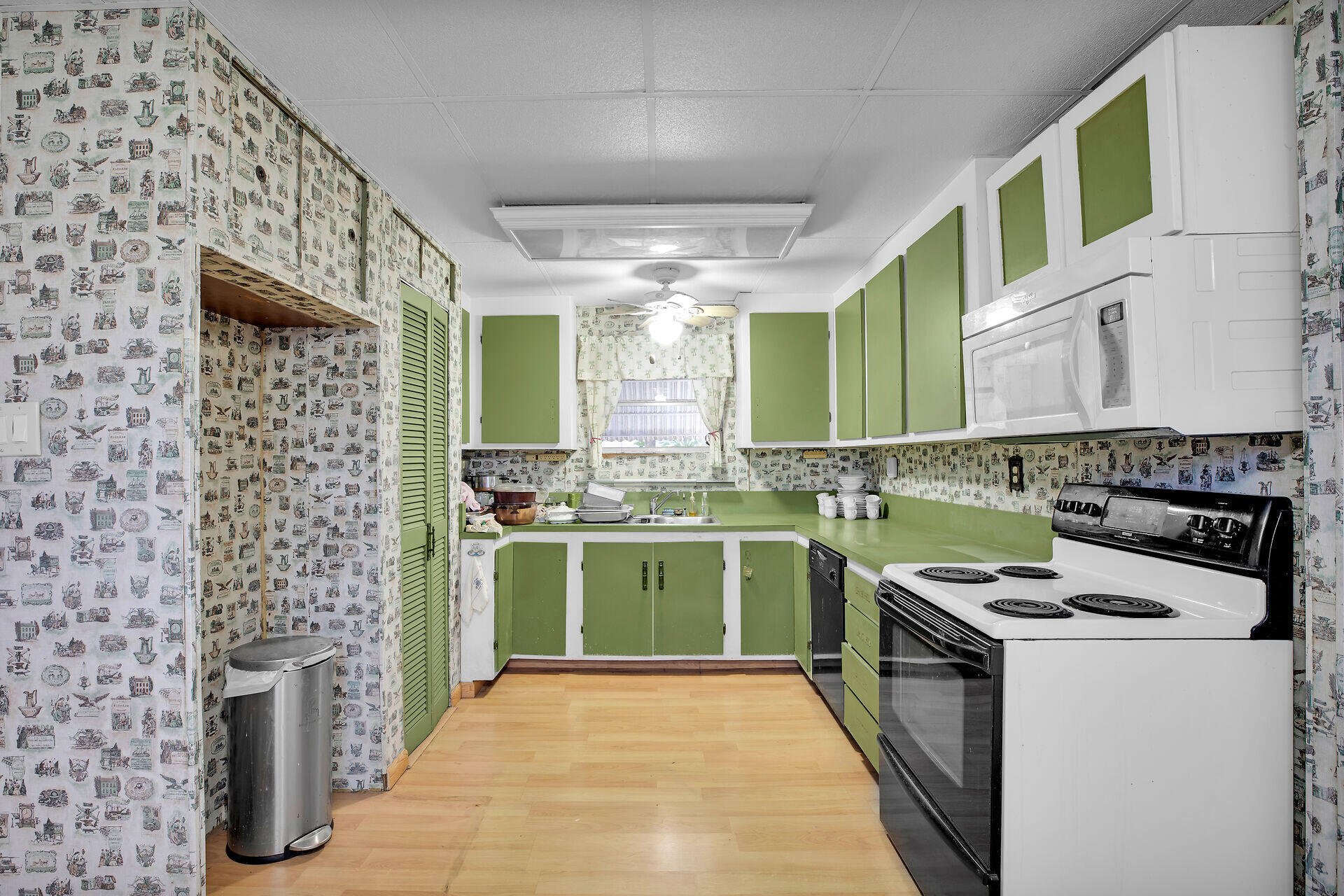 1115 Varela Street Property Photo 10