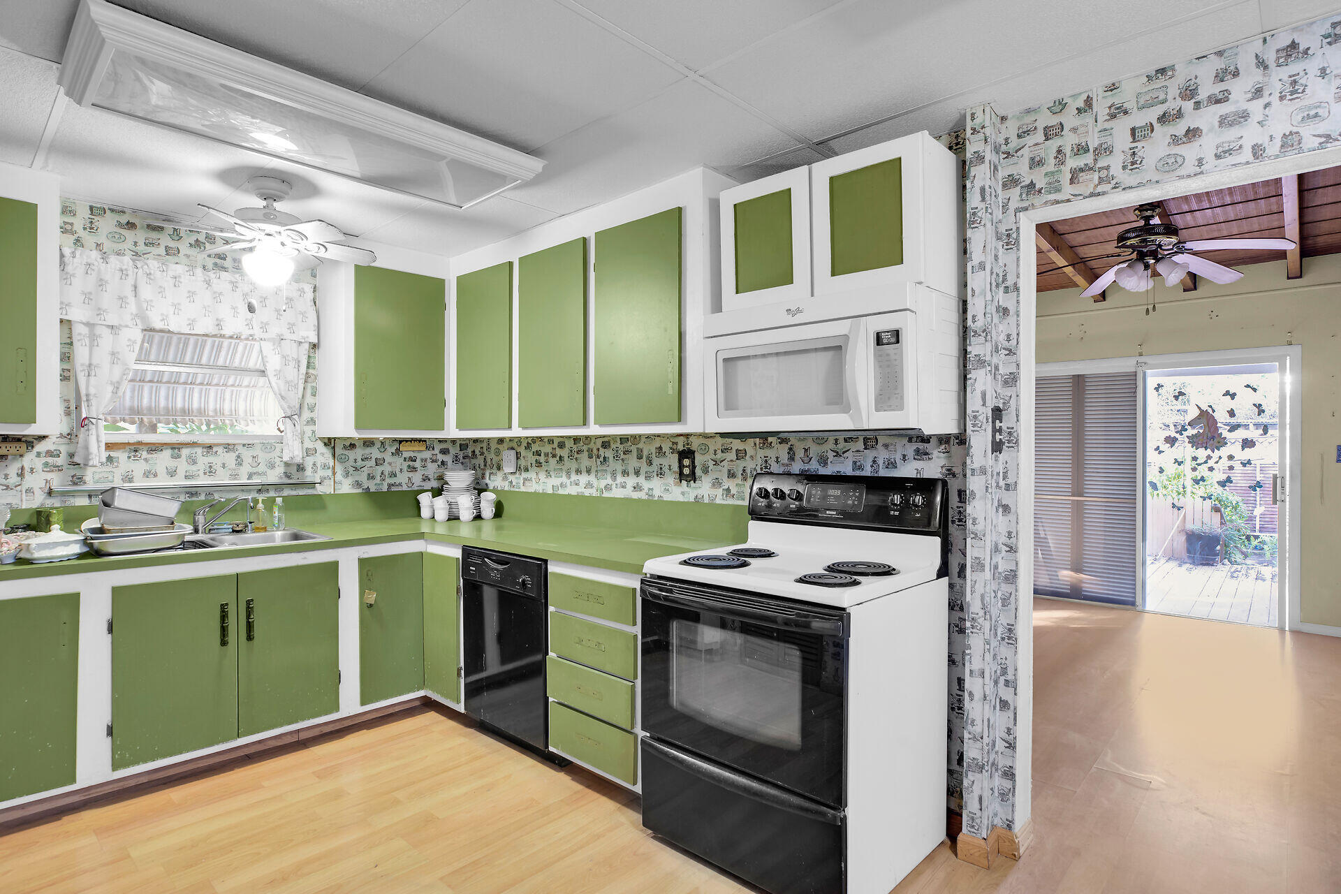 1115 Varela Street Property Photo 11