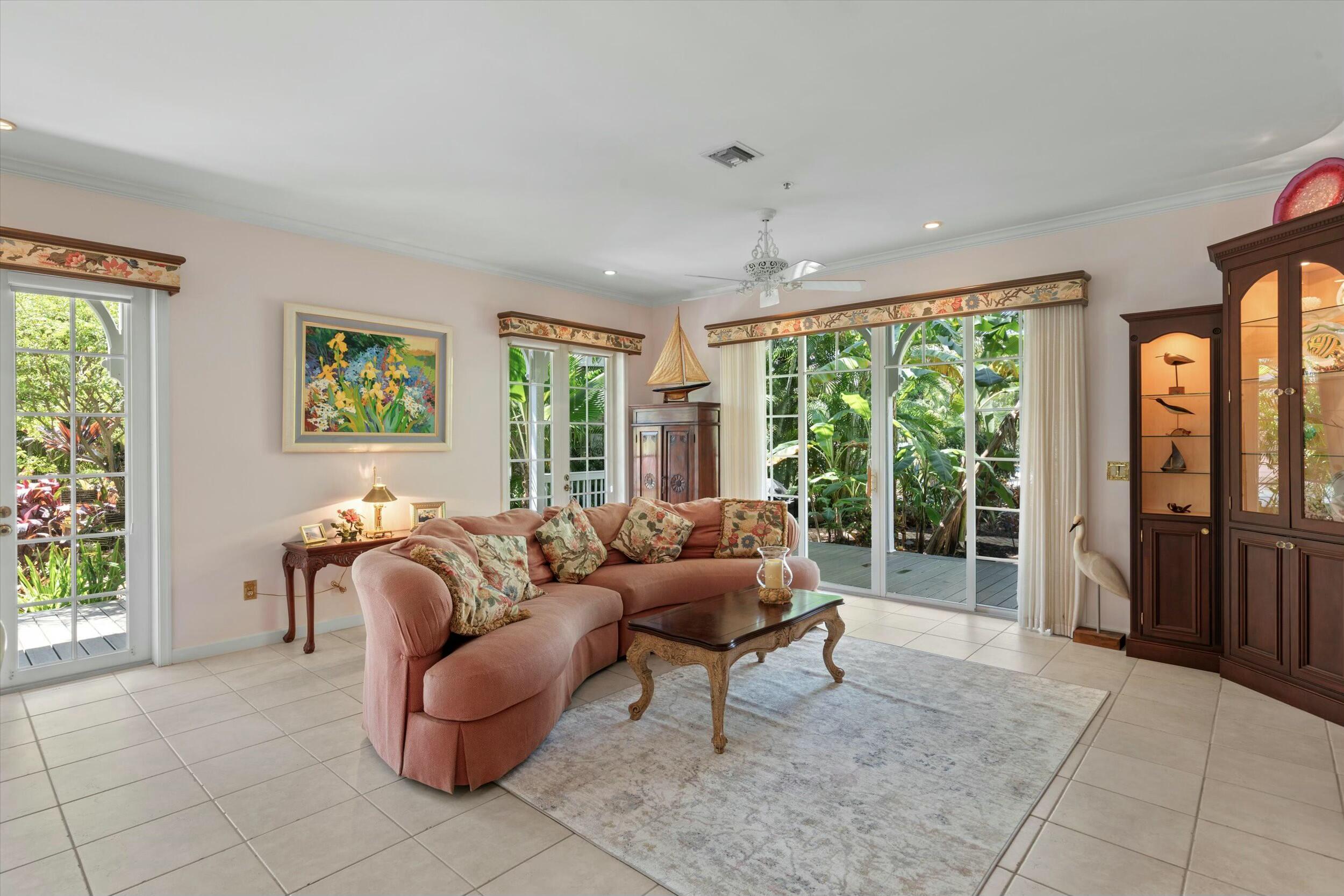 68 Sunset Key Drive Property Photo 14