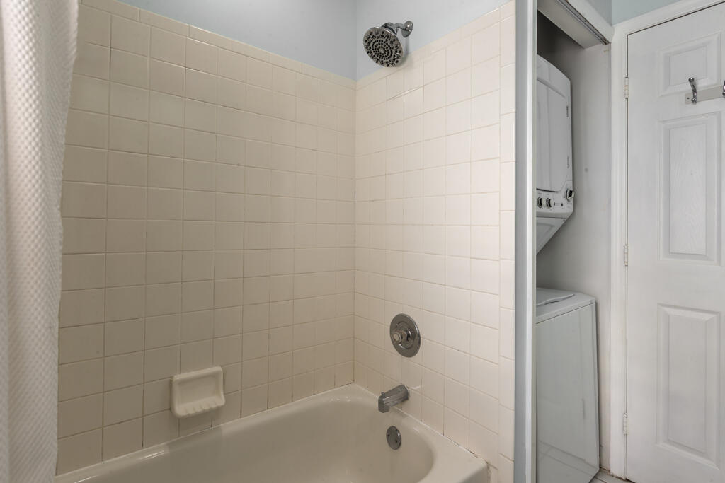 237 Southard Street Property Photo 25