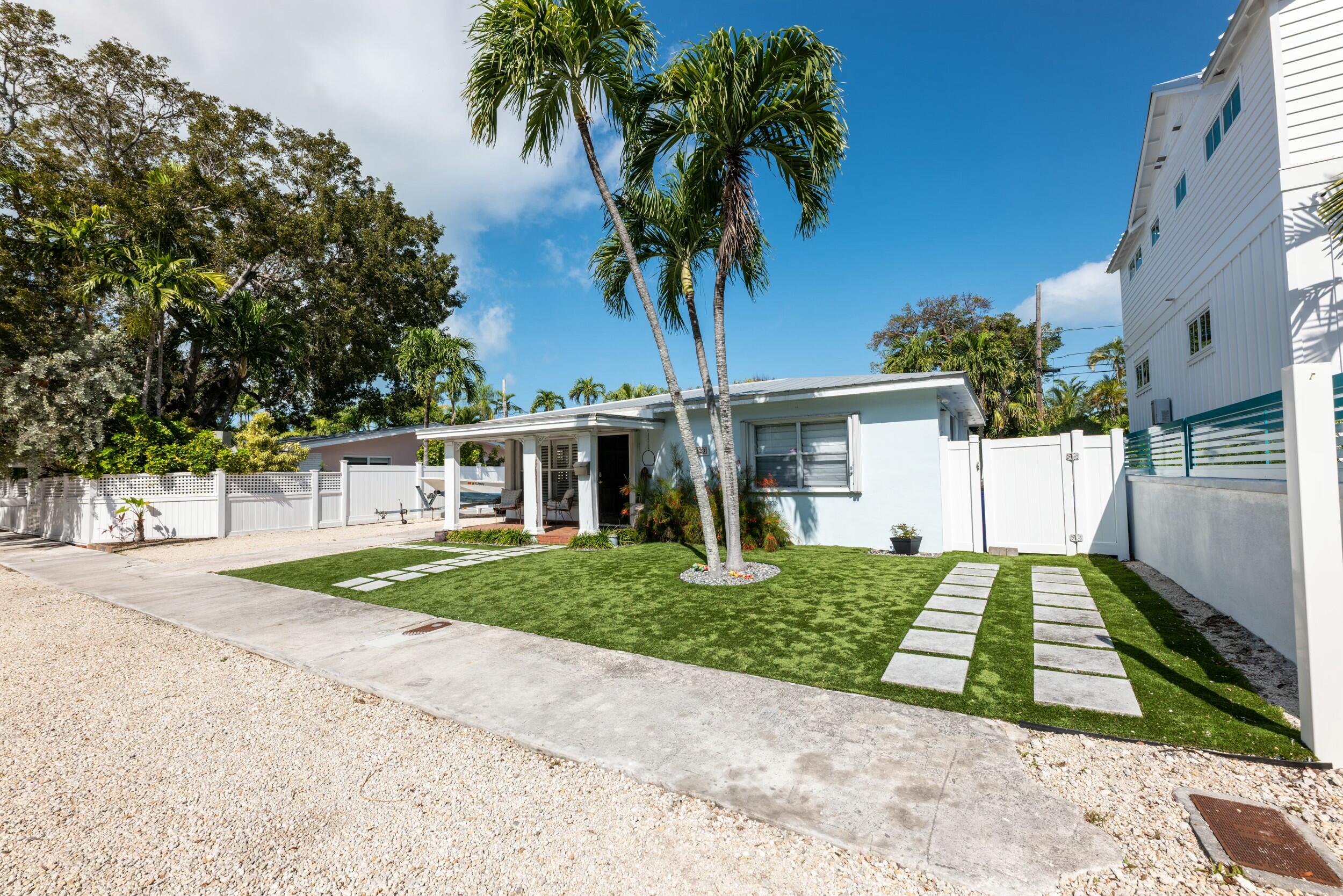 1423 Johnson Street Property Photo