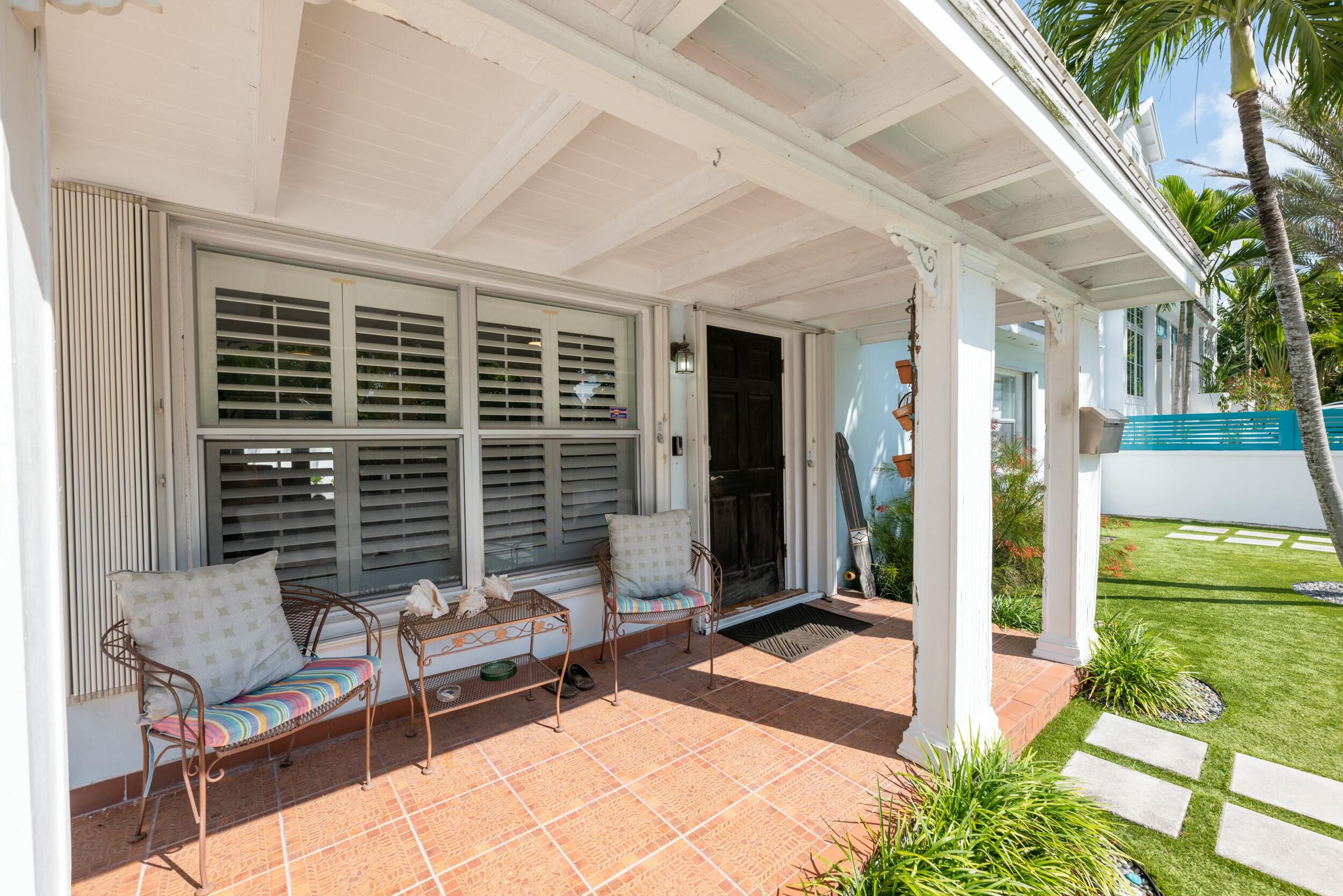 1423 Johnson Street Property Photo 3