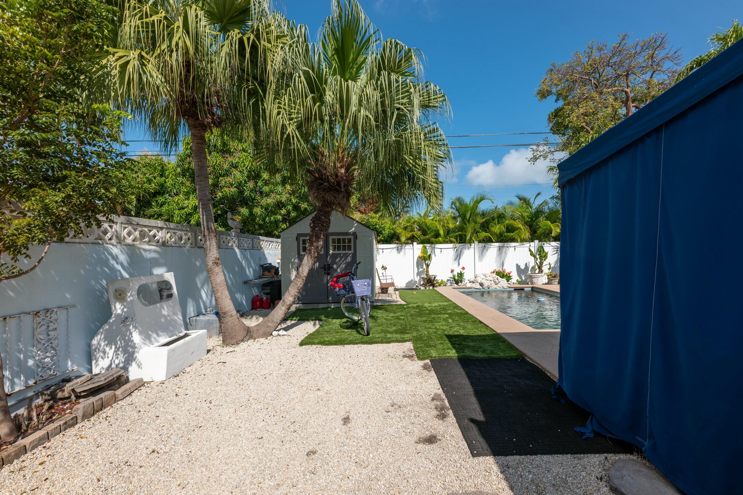 1423 Johnson Street Property Photo 19