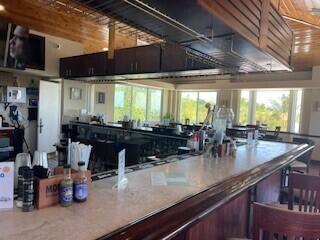 500 Burton Drive, 1314 Property Photo 8