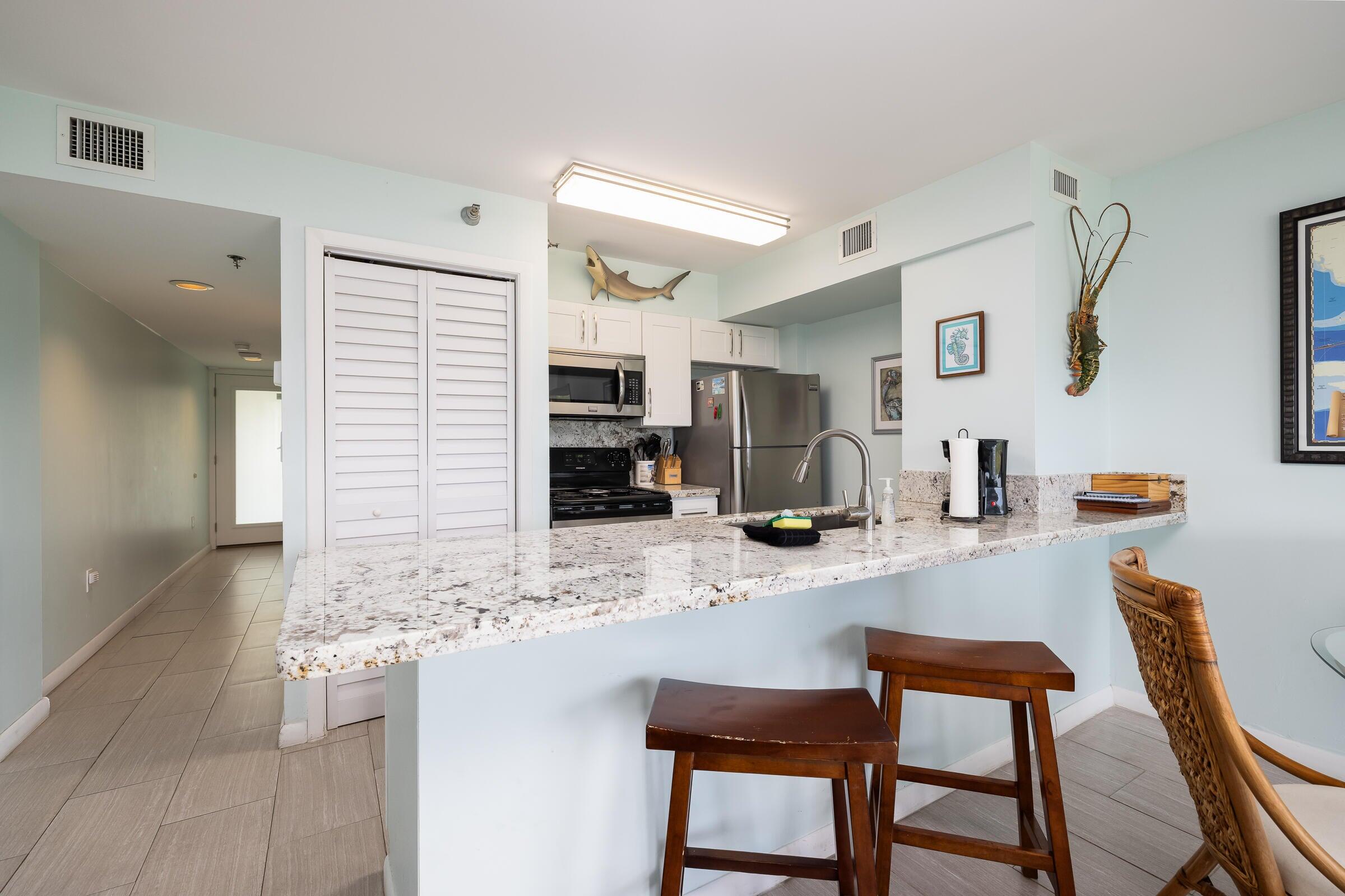 500 Burton Drive, 1314 Property Photo 17