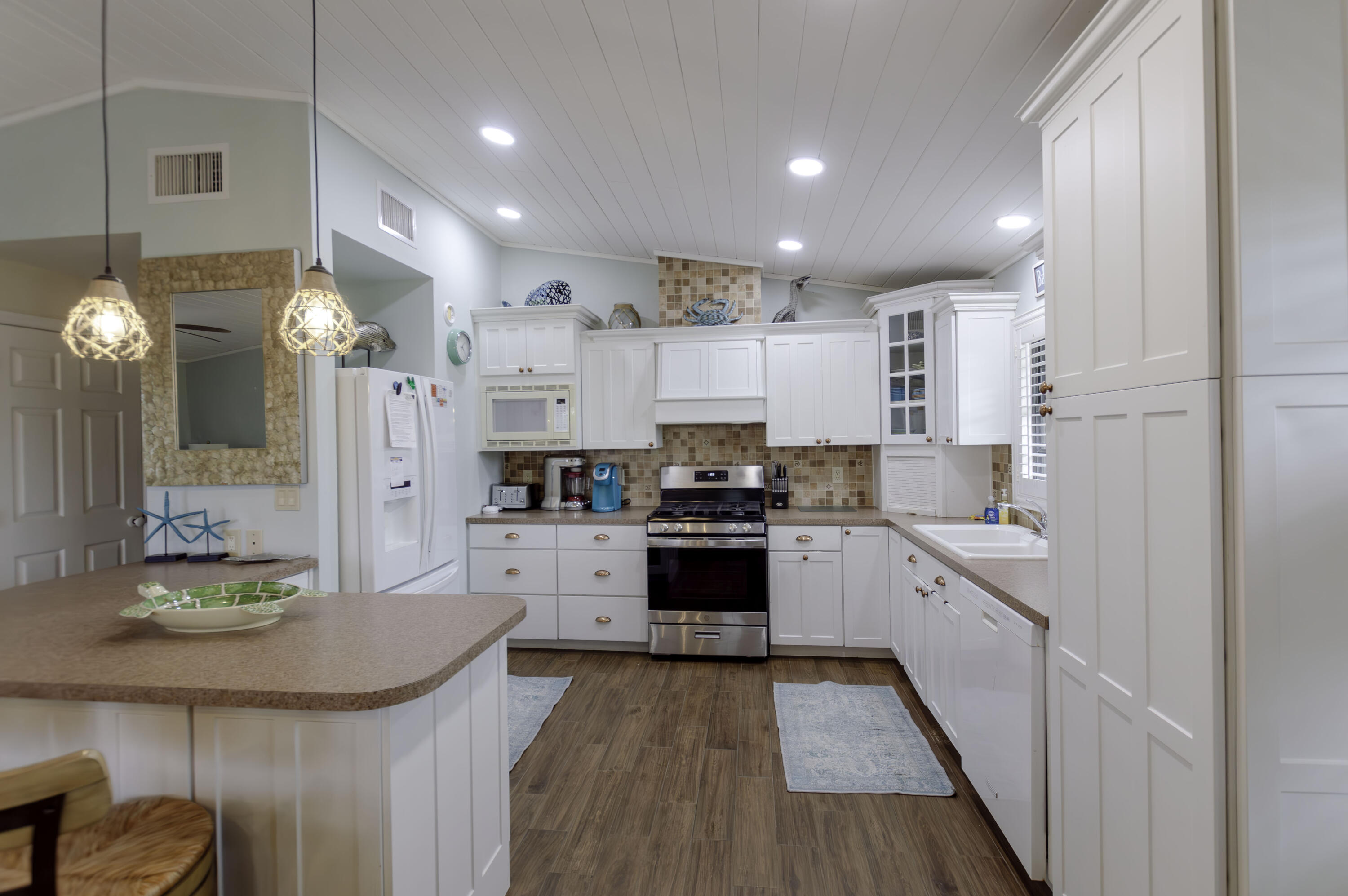 27384 Barbuda Lane Property Photo 4