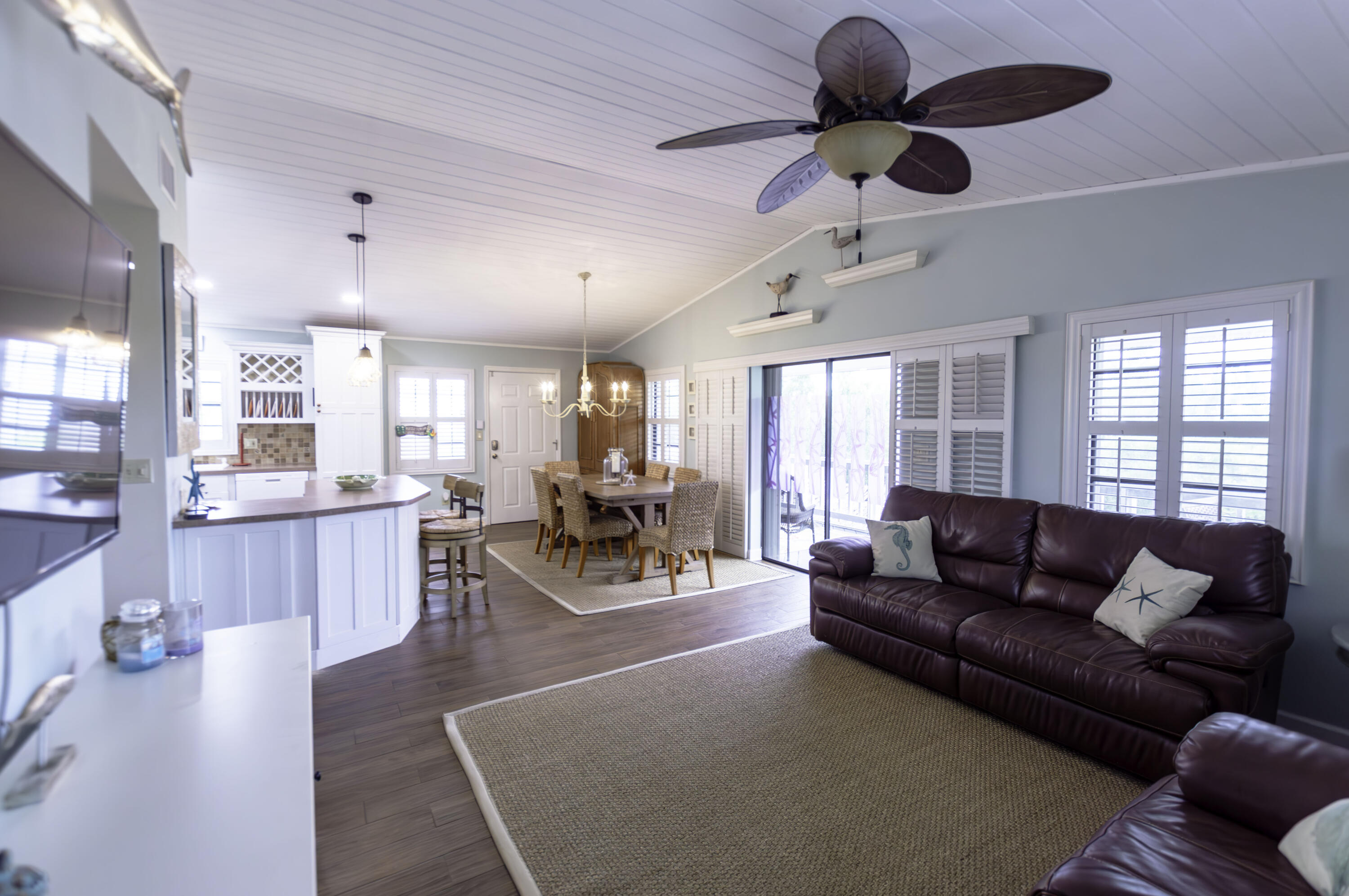 27384 Barbuda Lane Property Photo 8