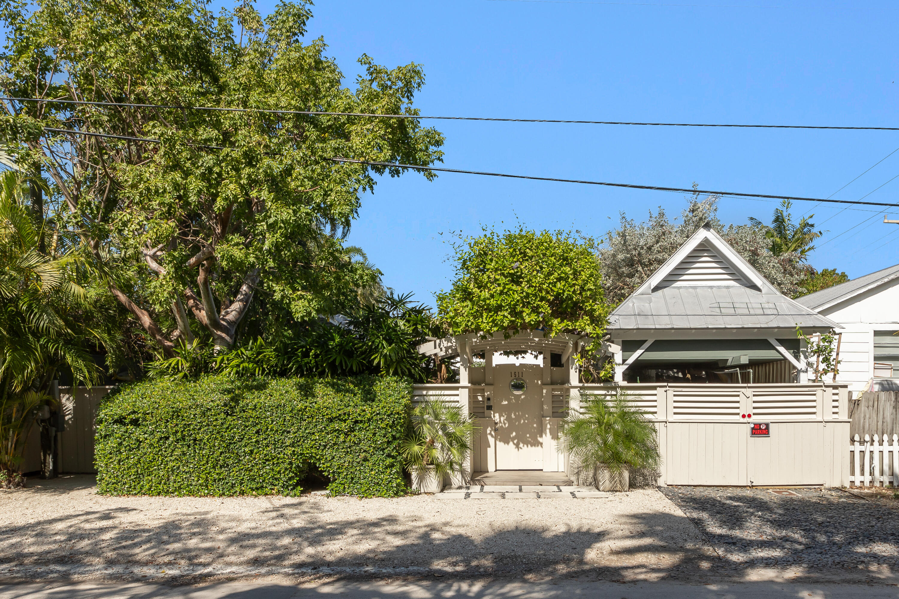 1511 South Street Property Photo 6