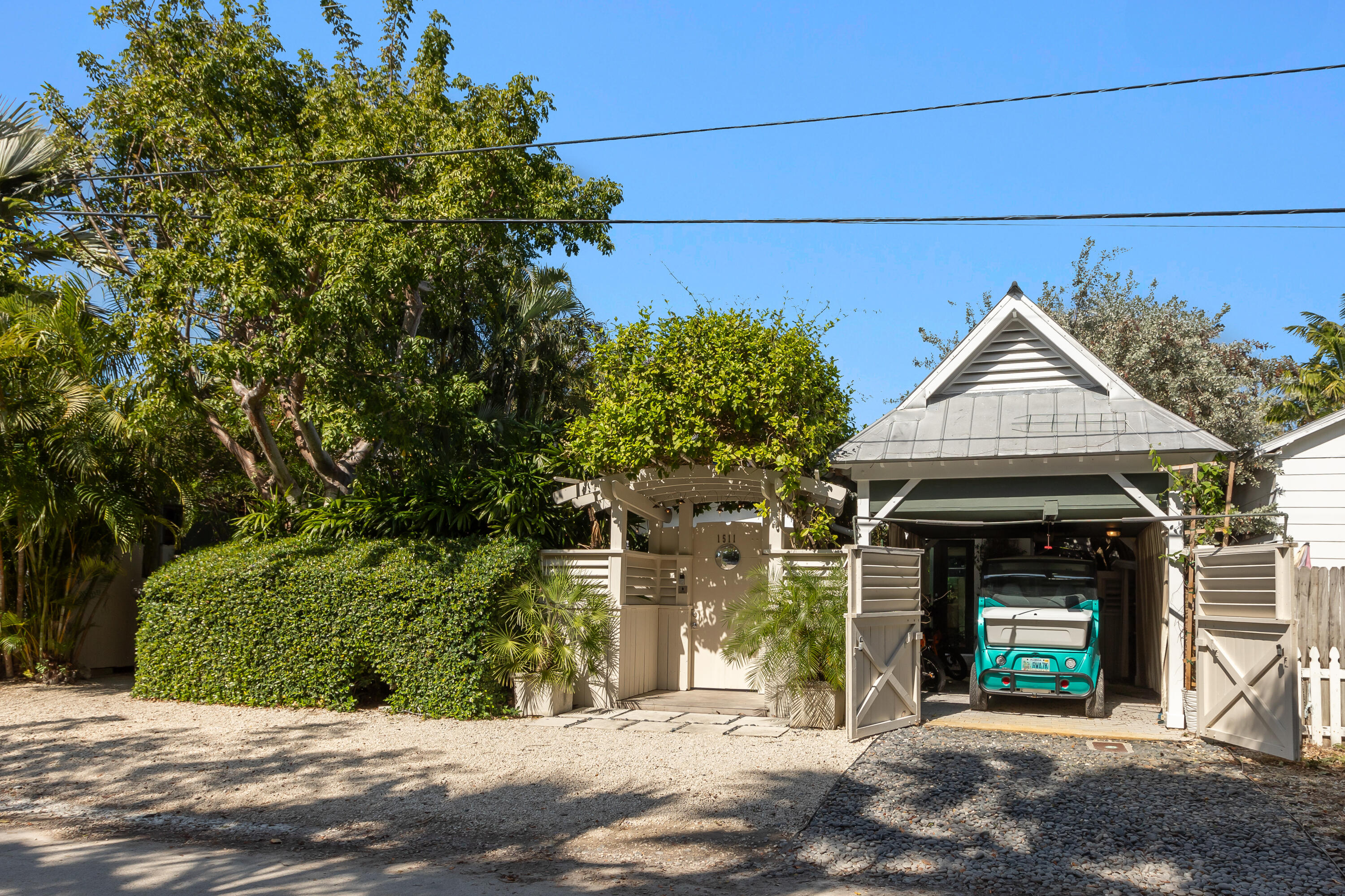 1511 South Street Property Photo 9