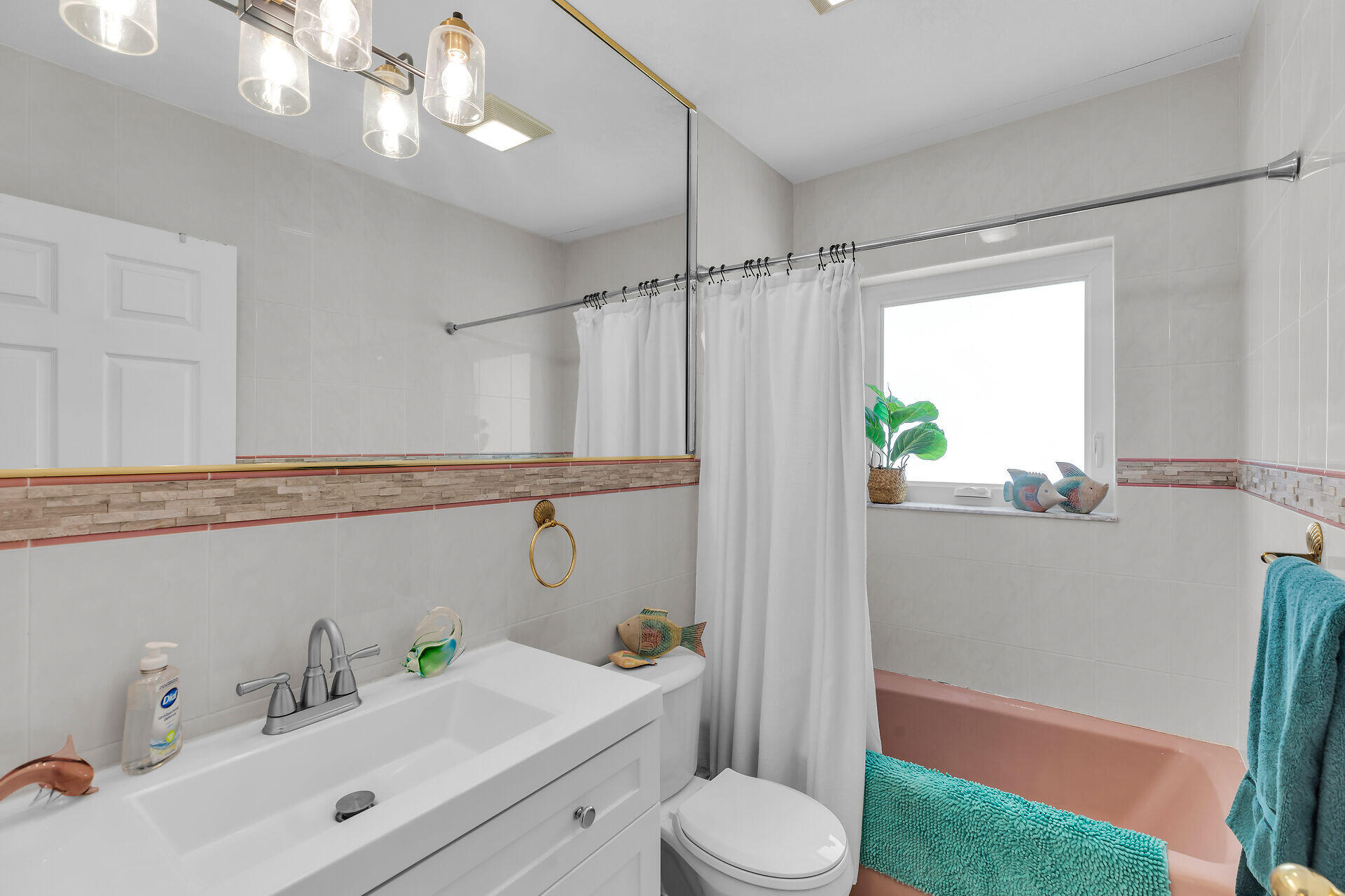 150 Columbus Drive Property Photo 34