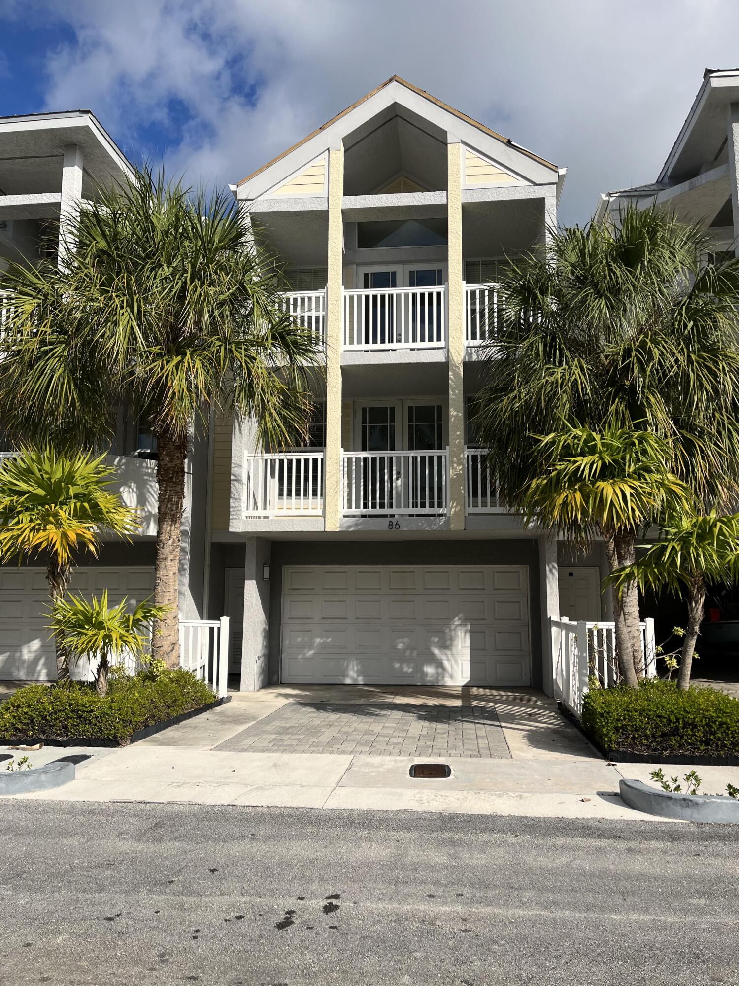 86 Seaside North Court Property Photo