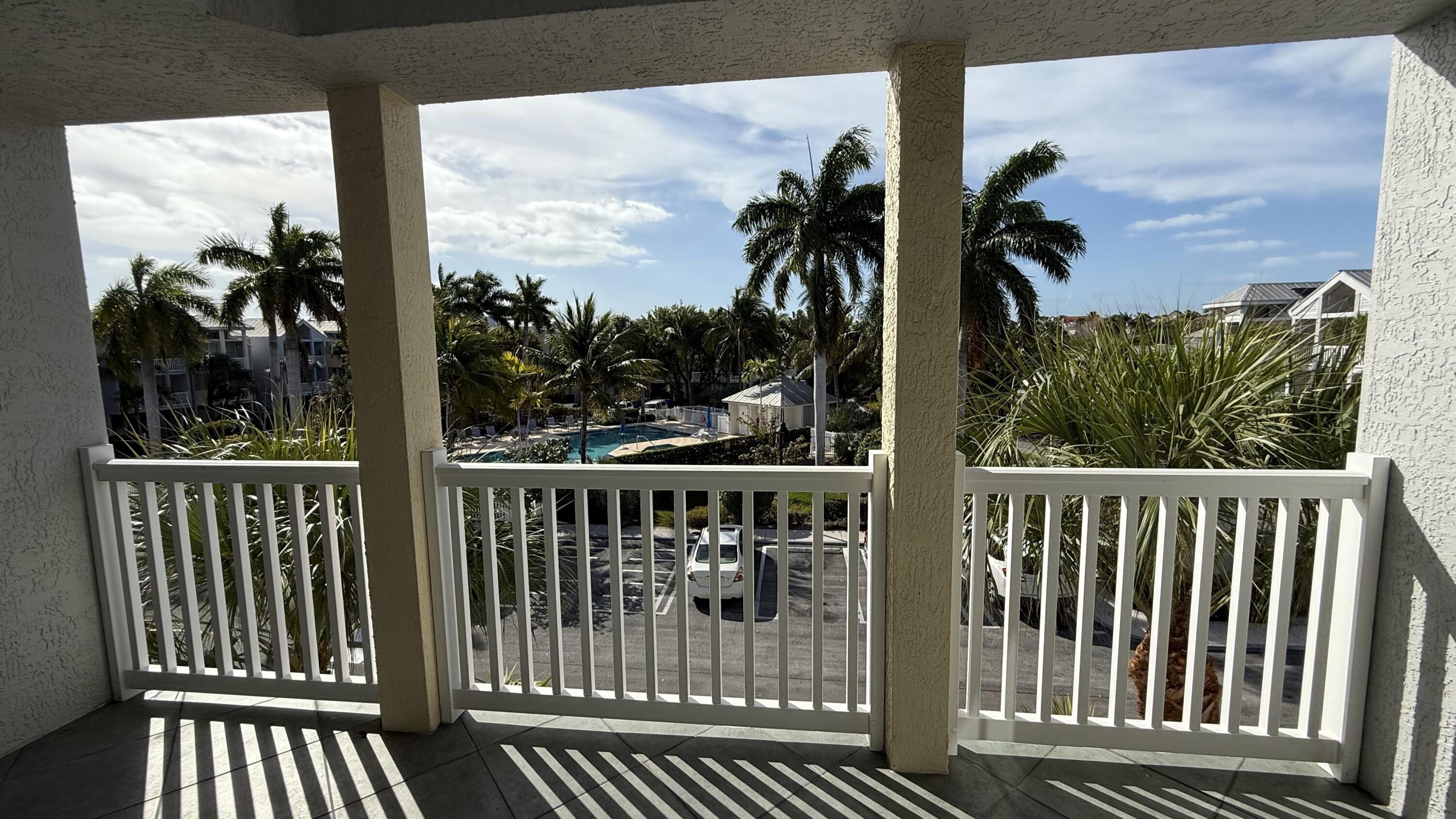 86 Seaside North Court Property Photo 12