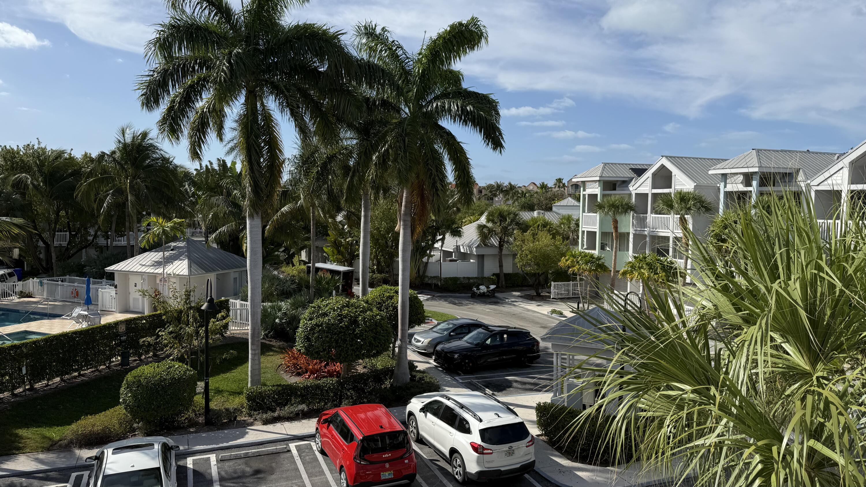 86 Seaside North Court Property Photo 13