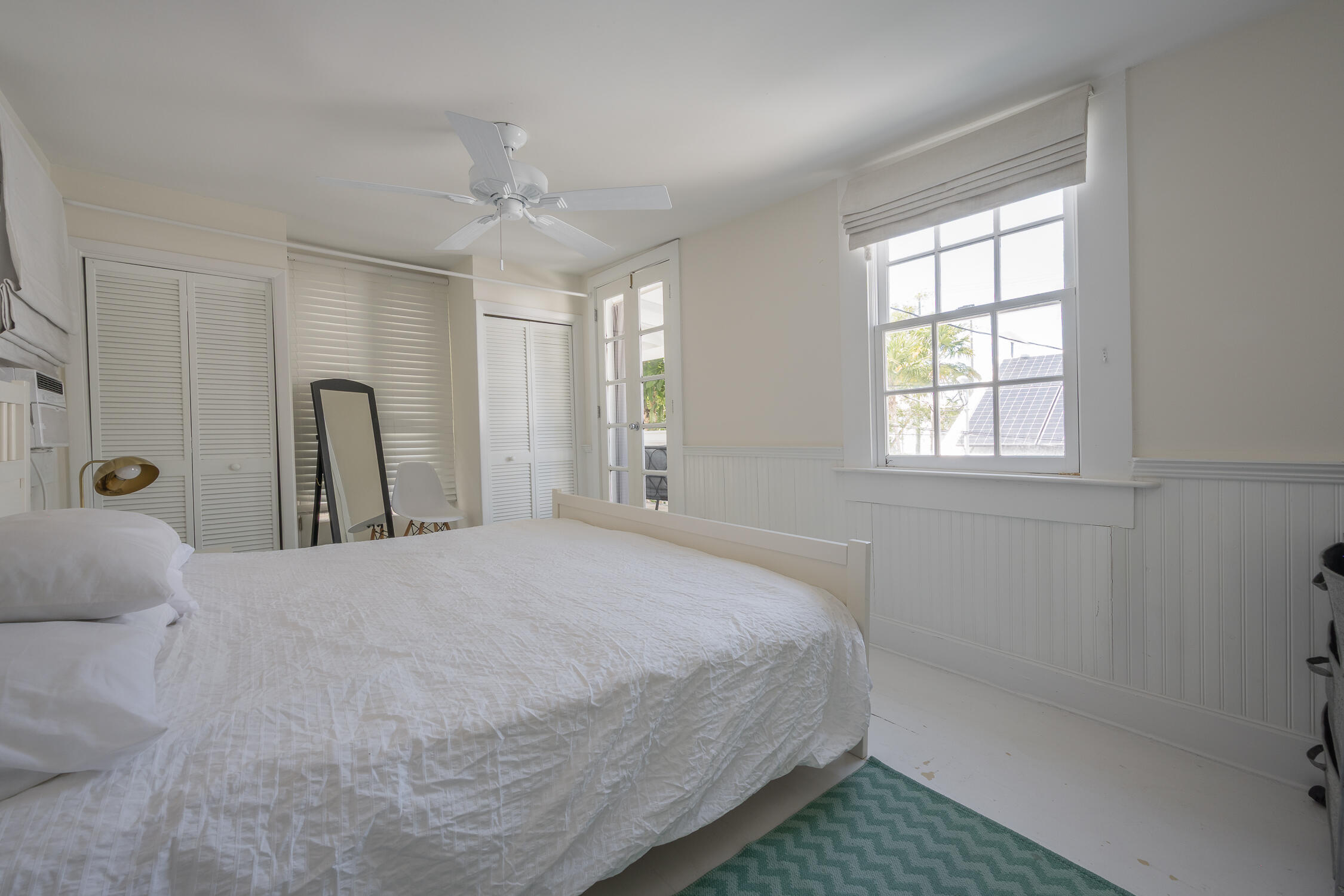 609 1/2 Margaret Street Property Photo 22