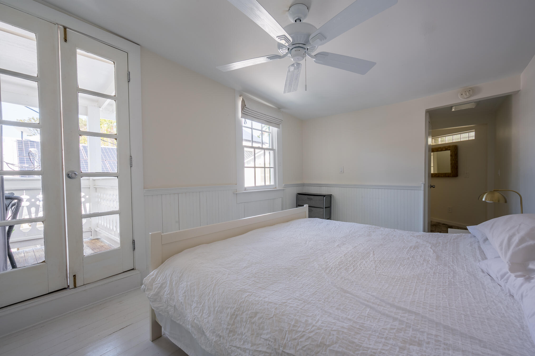 609 1/2 Margaret Street Property Photo 26