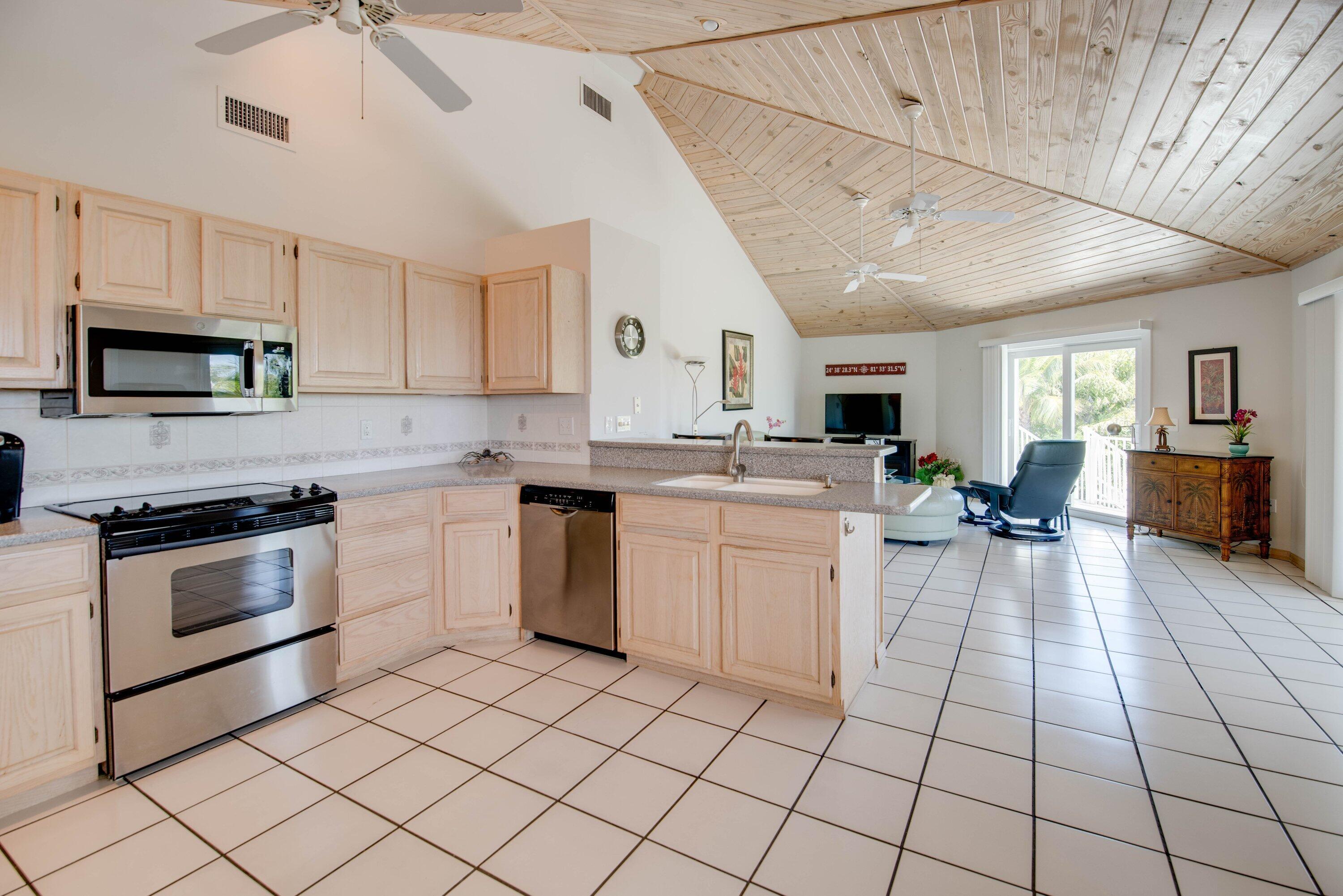 17182 W Starfish Lane Property Photo 5