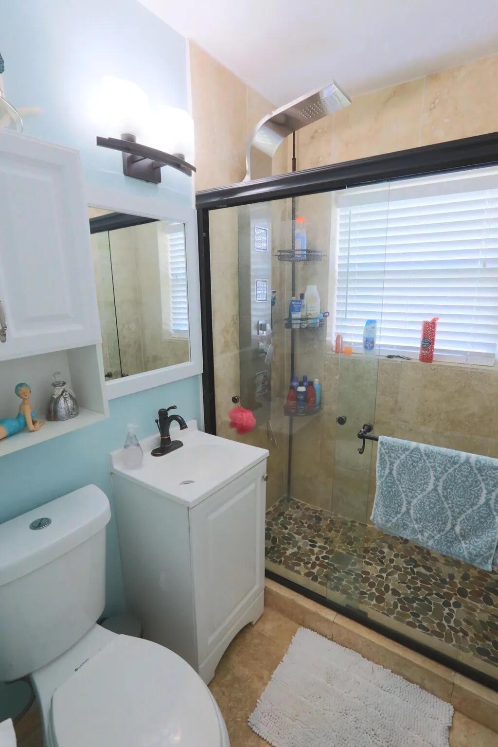 3612 Northside Drive Property Photo 9