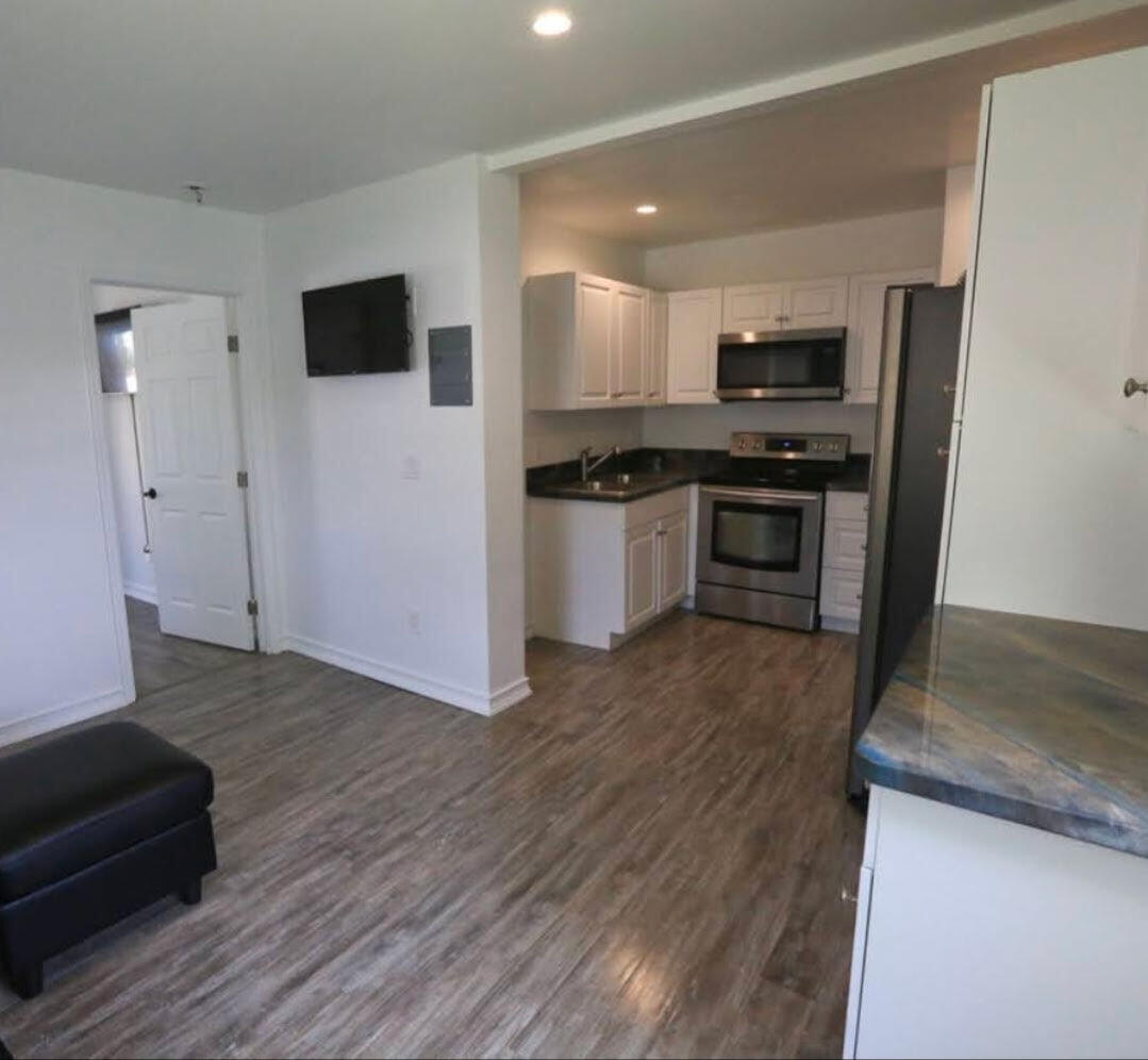 3612 Northside Drive Property Photo 17