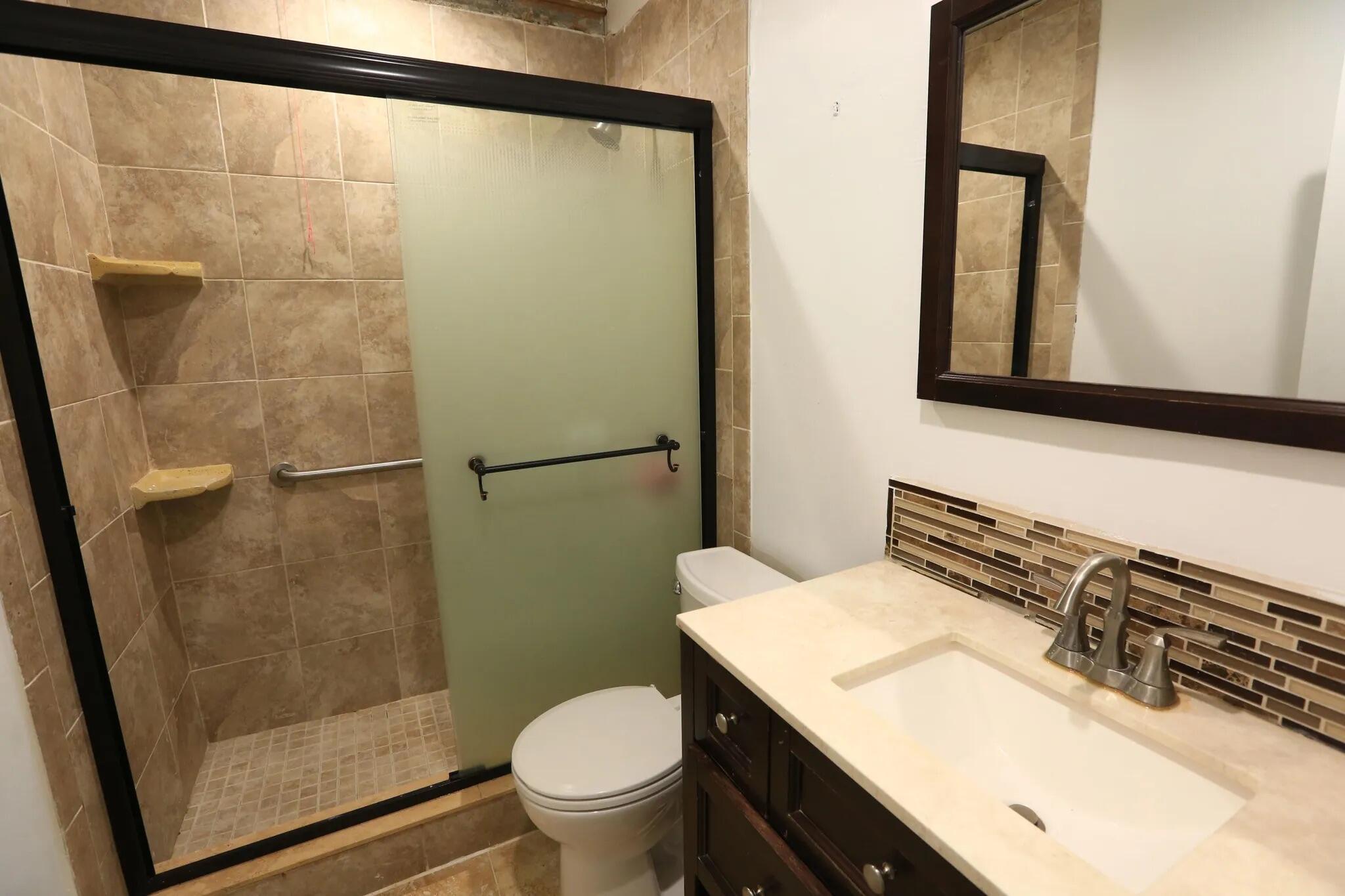 3612 Northside Drive Property Photo 18