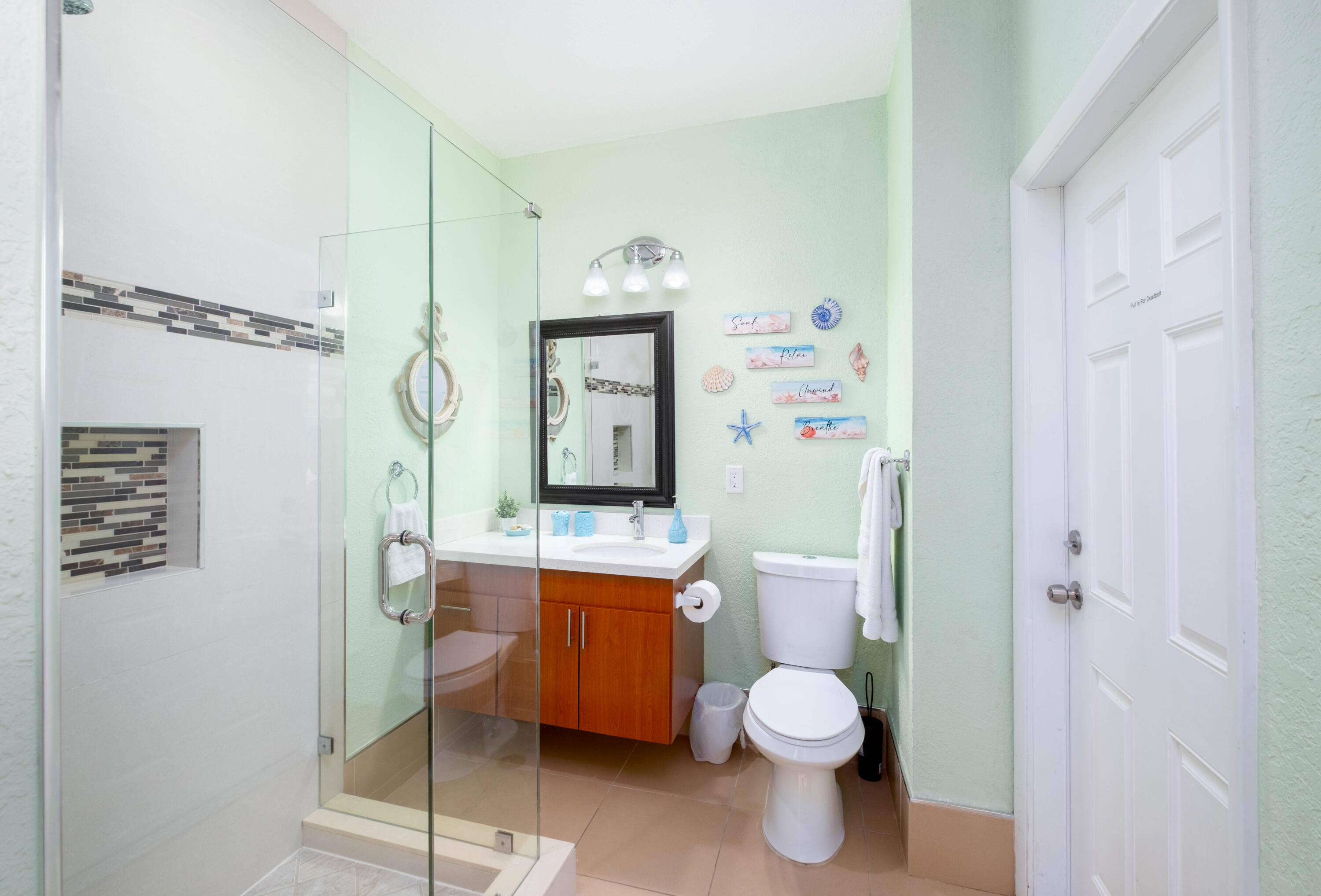 132 Gardenia Street Property Photo 12