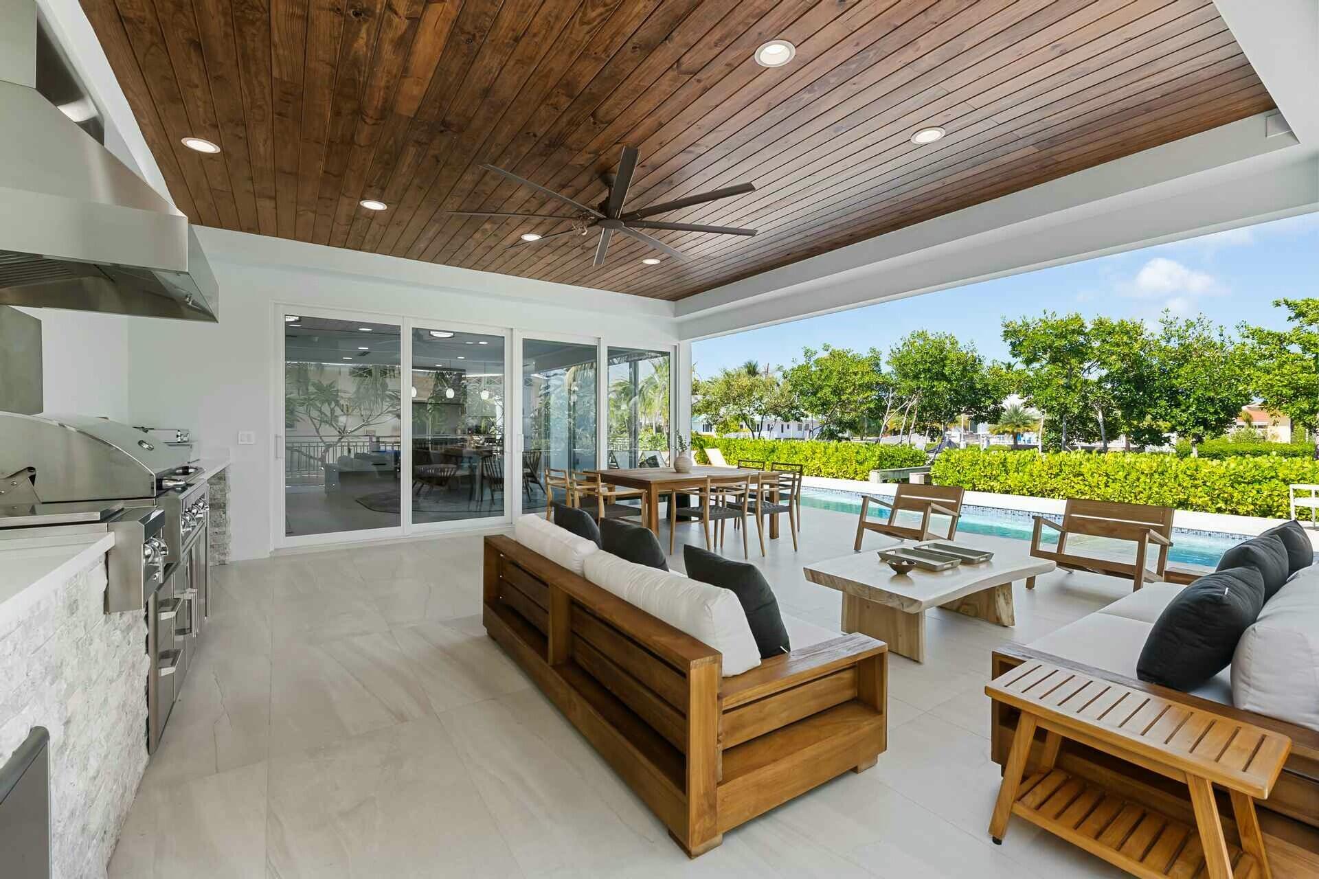 220 14th Street Property Photo 11