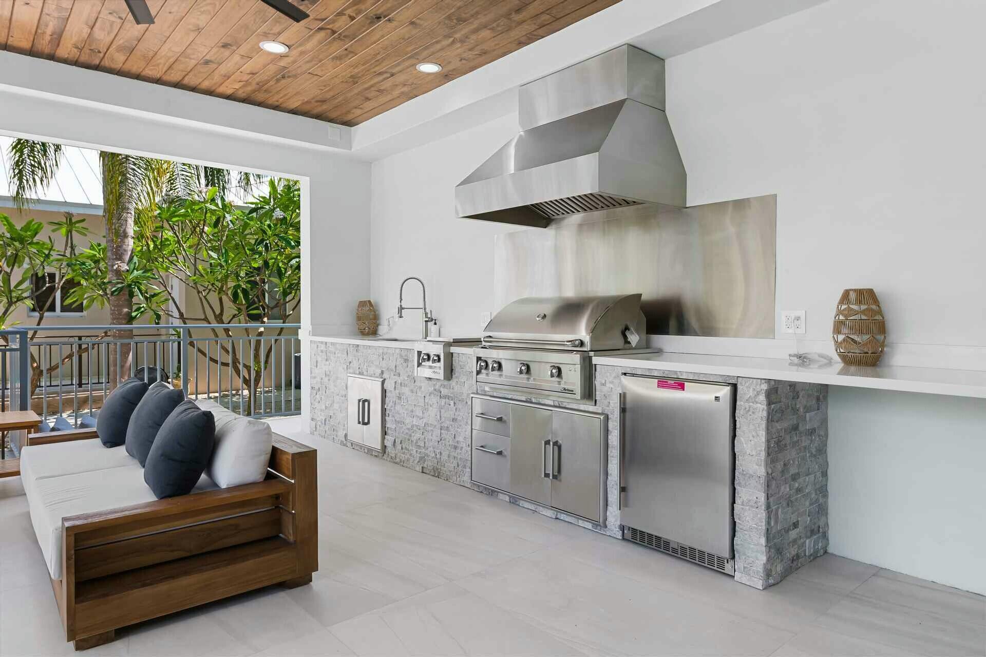 220 14th Street Property Photo 12