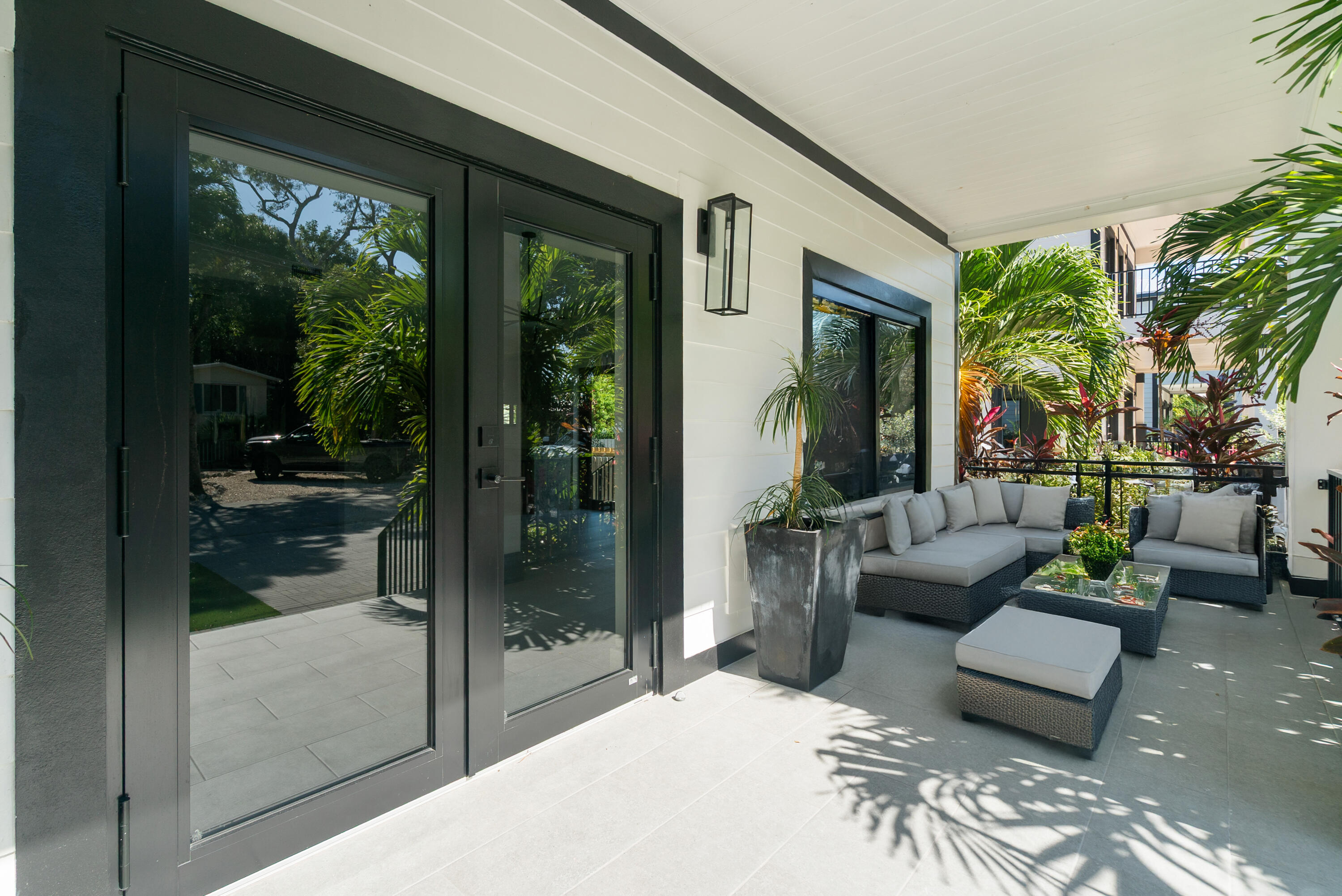 19 Coral Way Property Photo 5