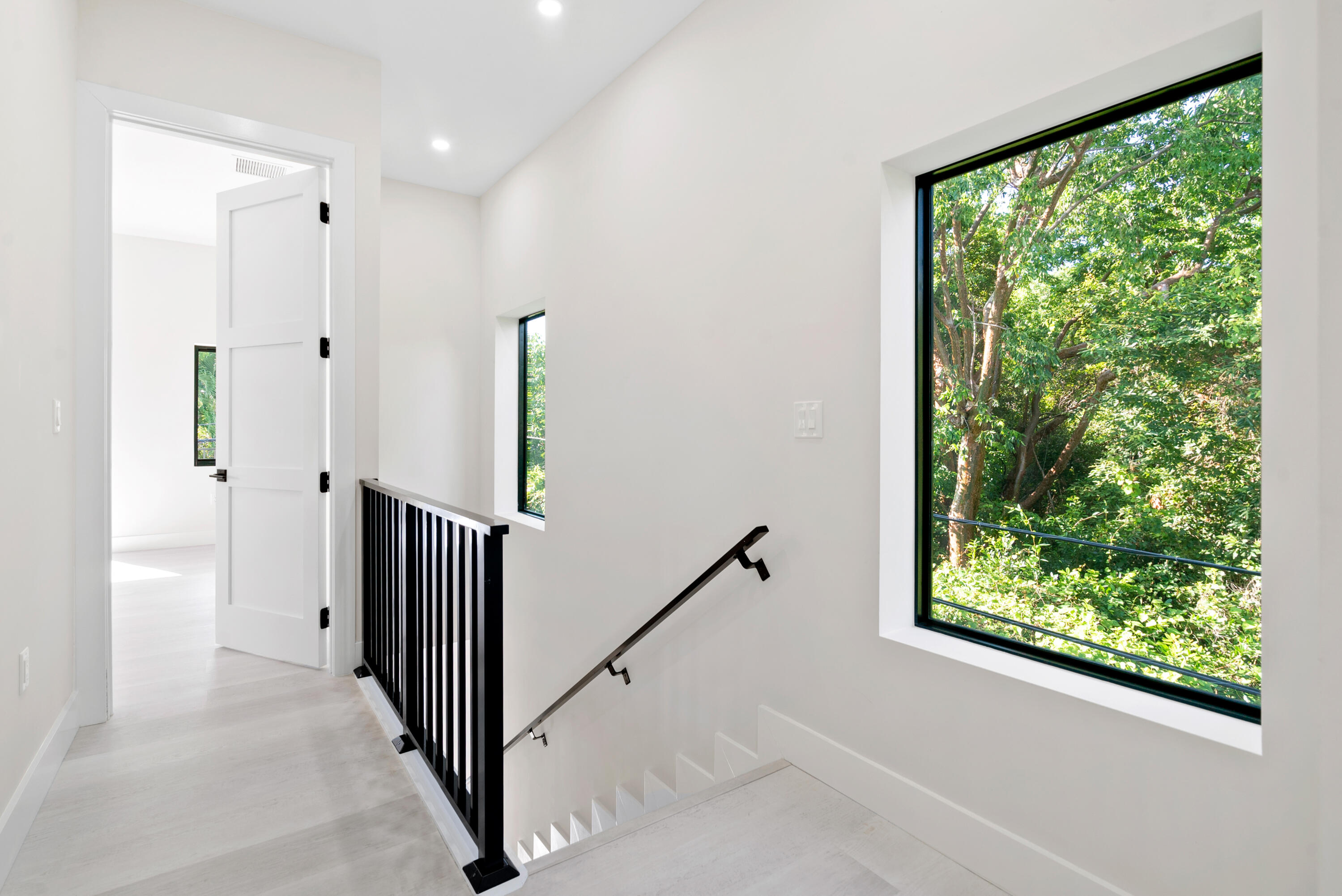 19 Coral Way Property Photo 10