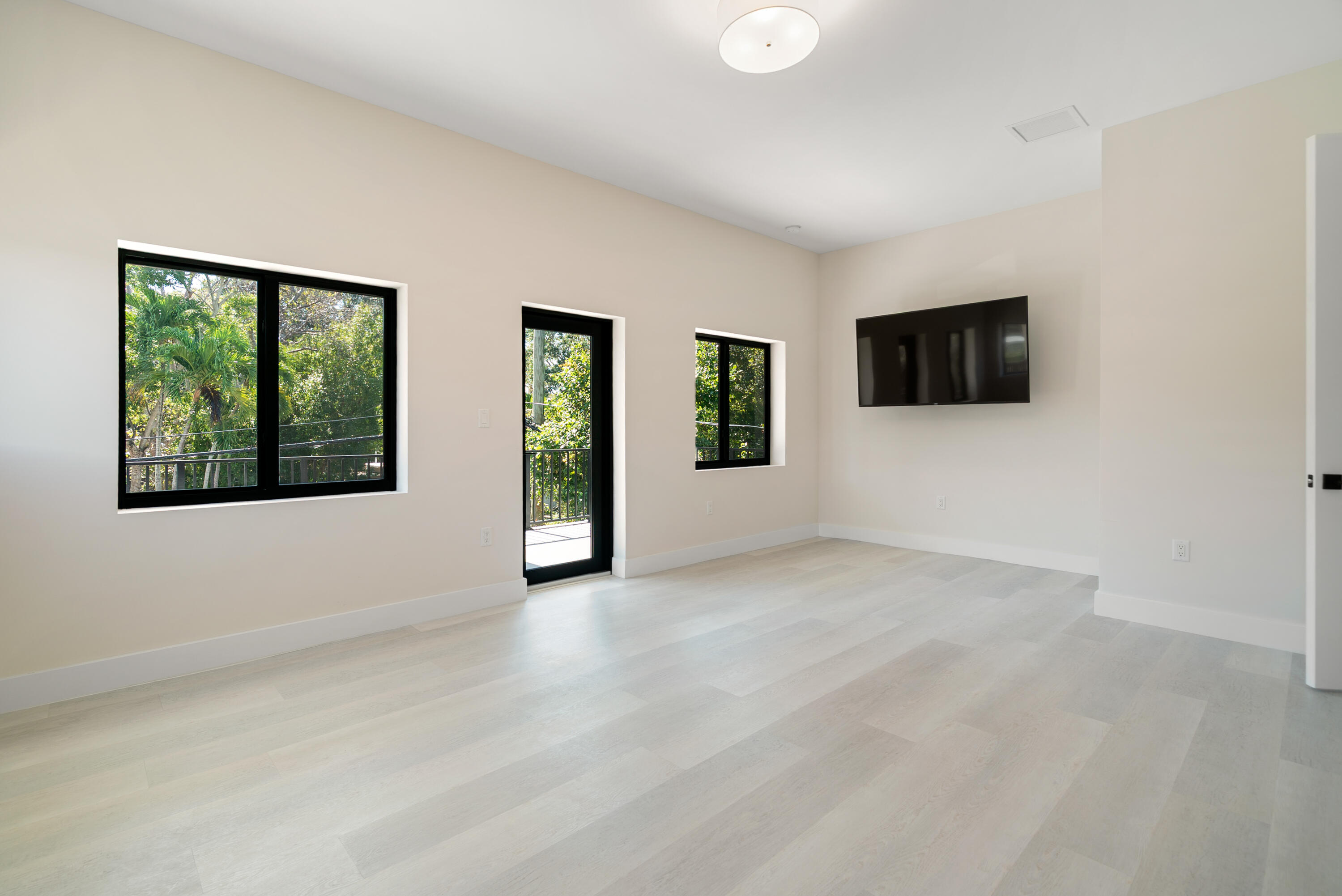 19 Coral Way Property Photo 14