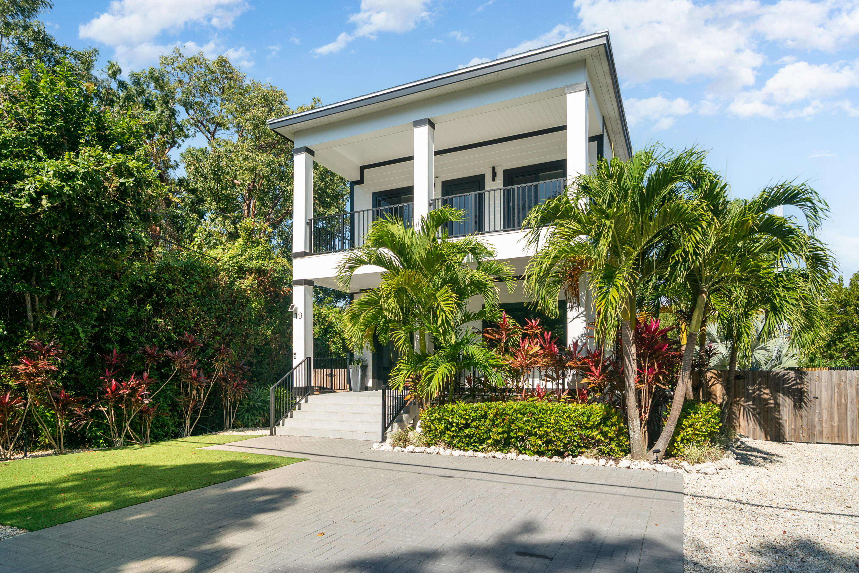 19 Coral Way Property Photo 26