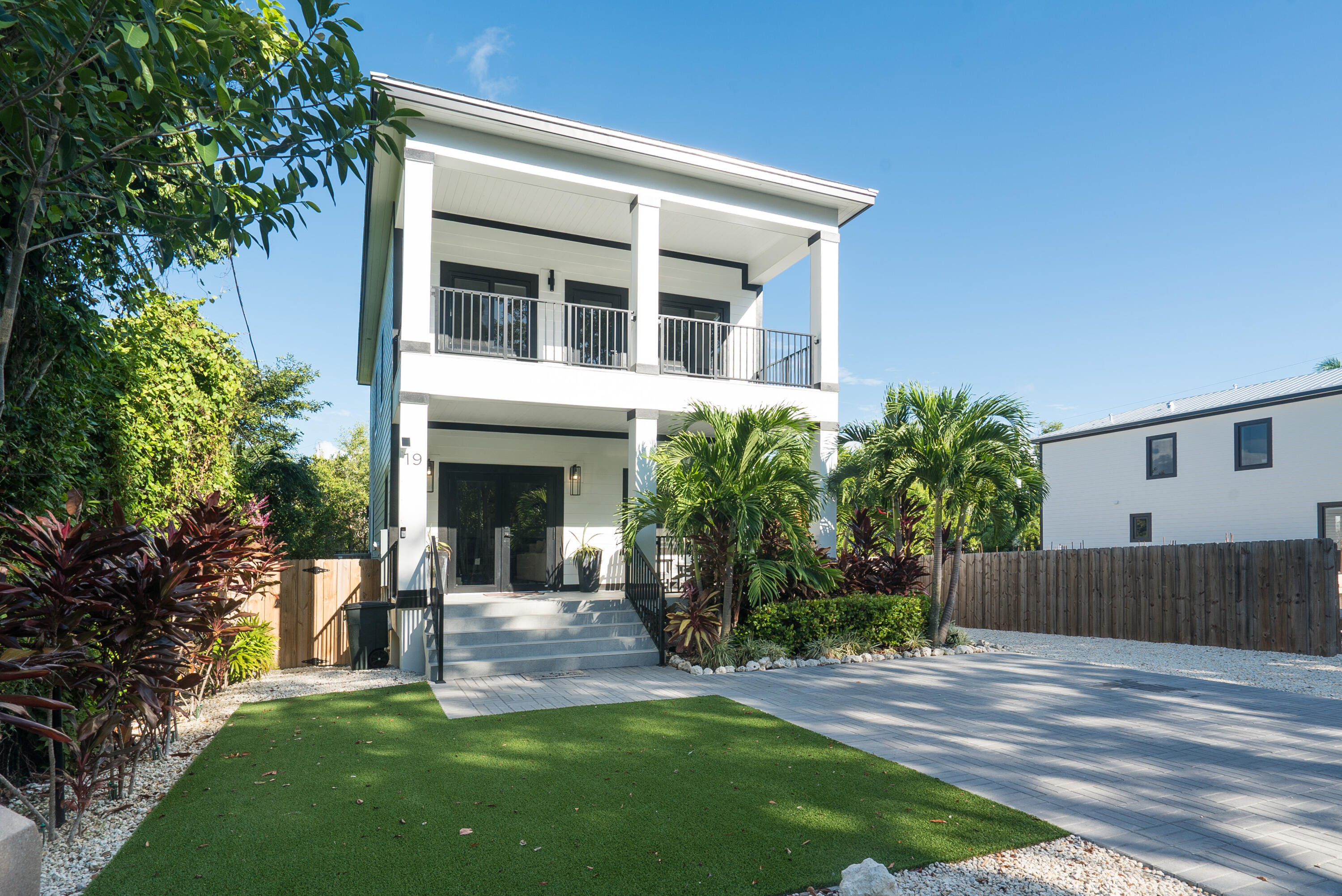 19 Coral Way Property Photo 28