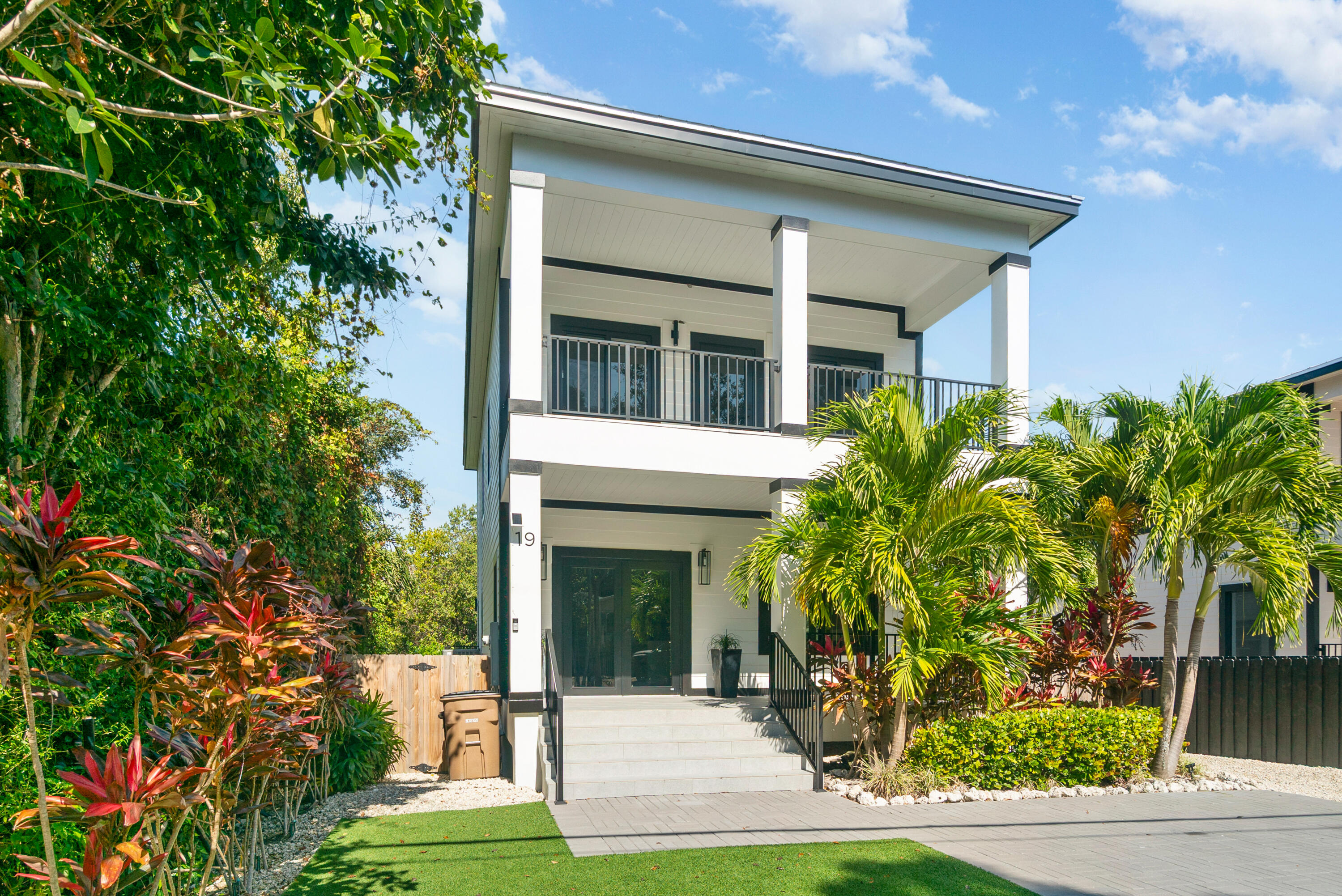 19 Coral Way Property Photo 33