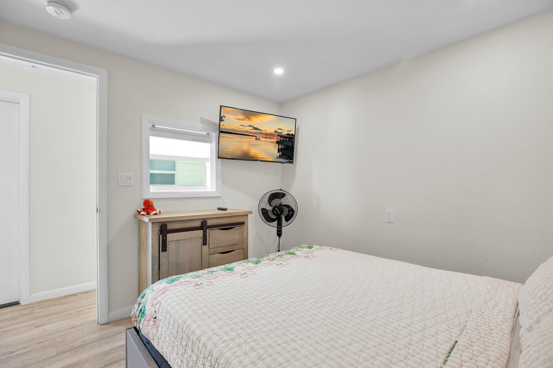 18 7th Avenue Property Photo 20
