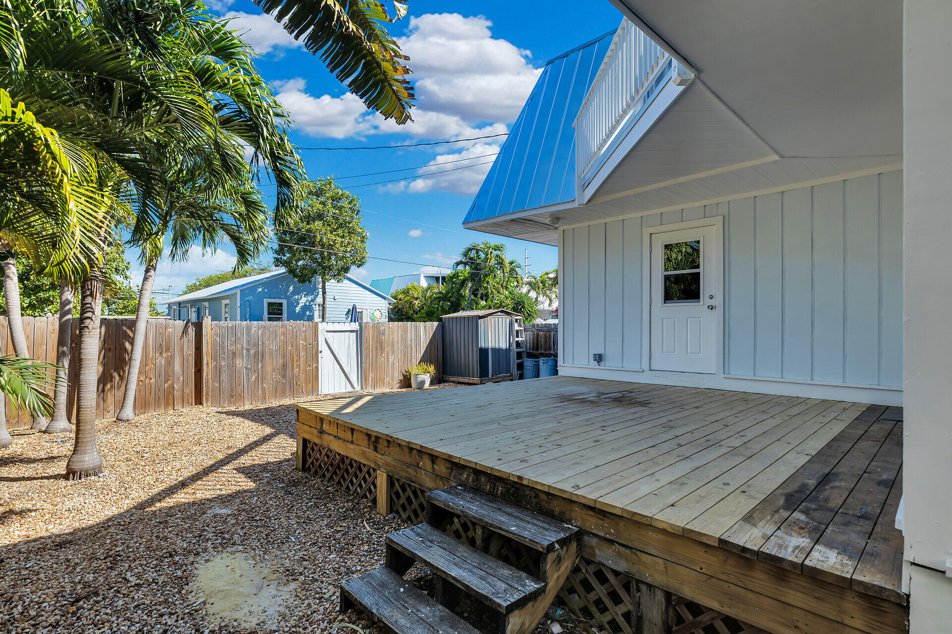 3212 Harriet Avenue Property Photo 5