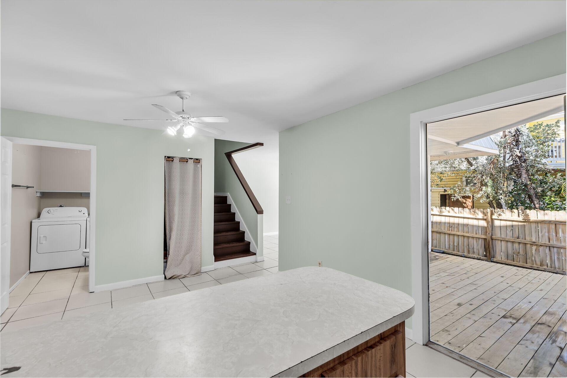 3212 Harriet Avenue Property Photo 16