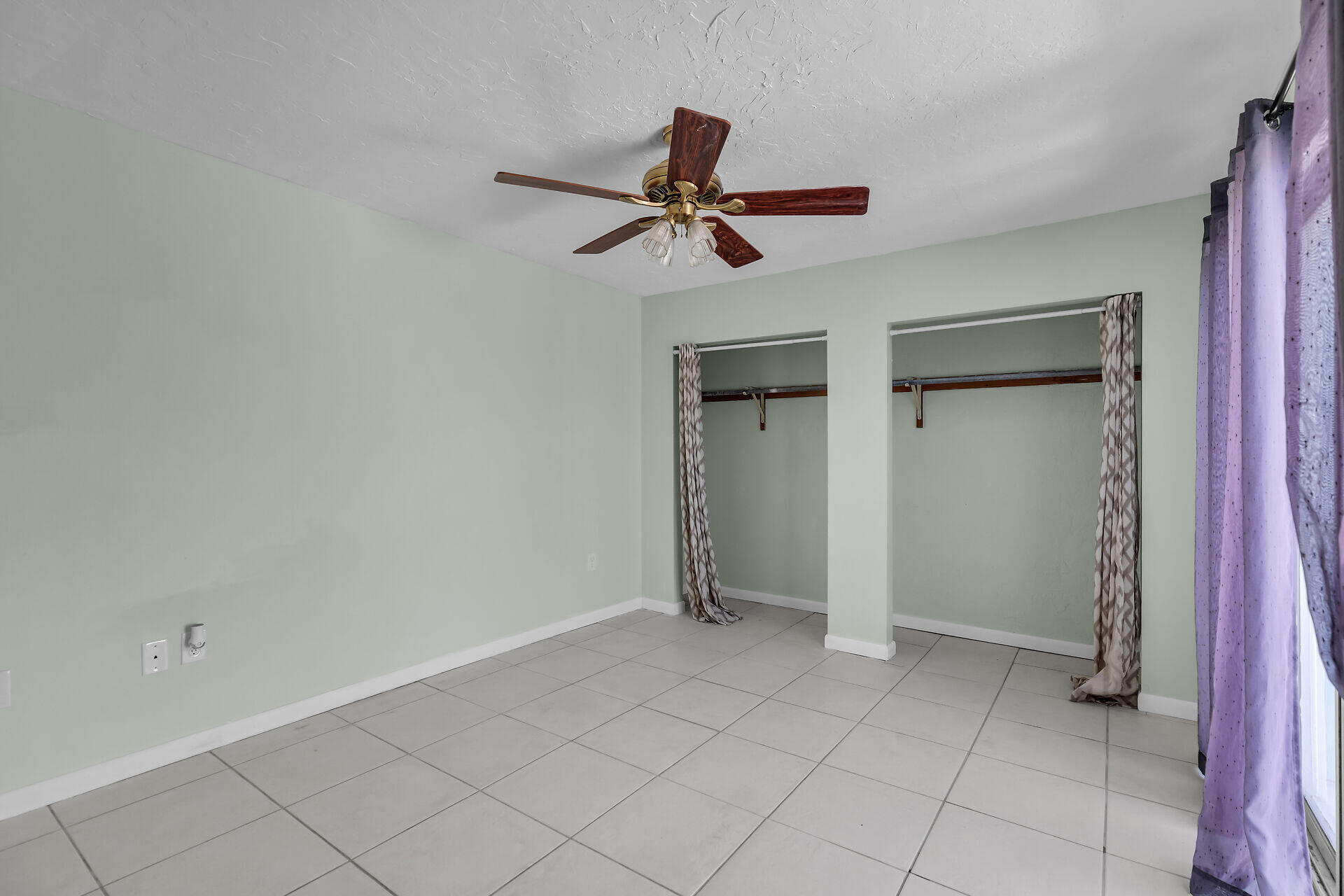 3212 Harriet Avenue Property Photo 19