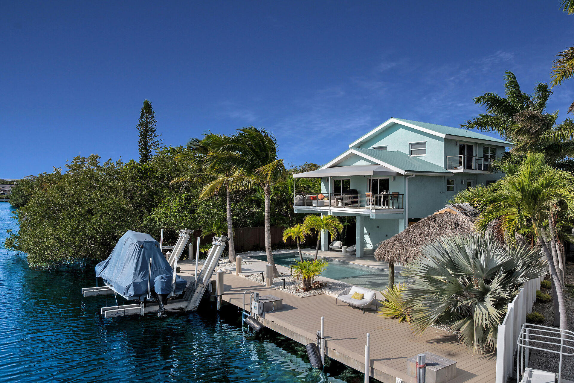 112 Gardenia Street Property Photo 8