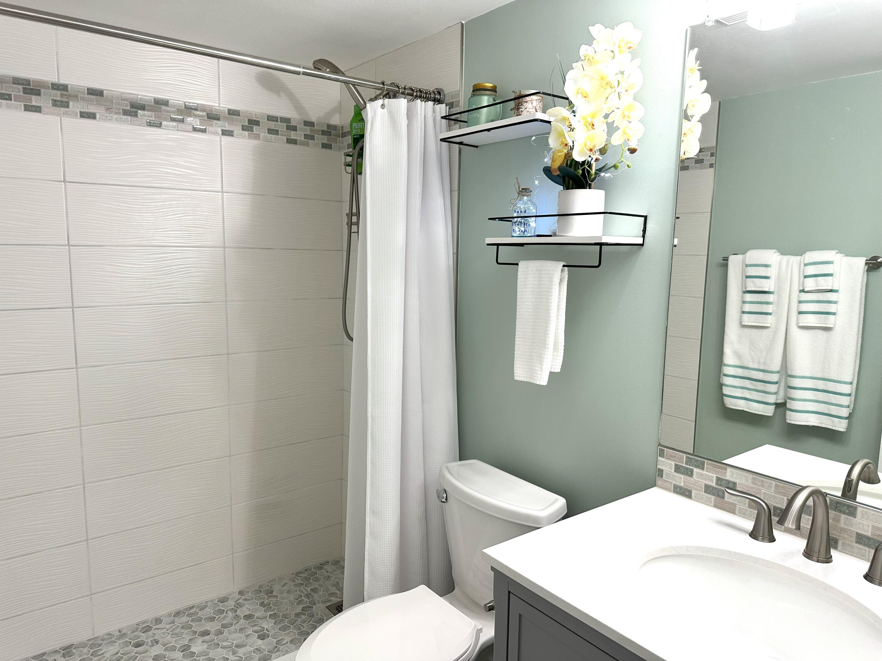3930 S Roosevelt Boulevard, W214 Property Photo 7