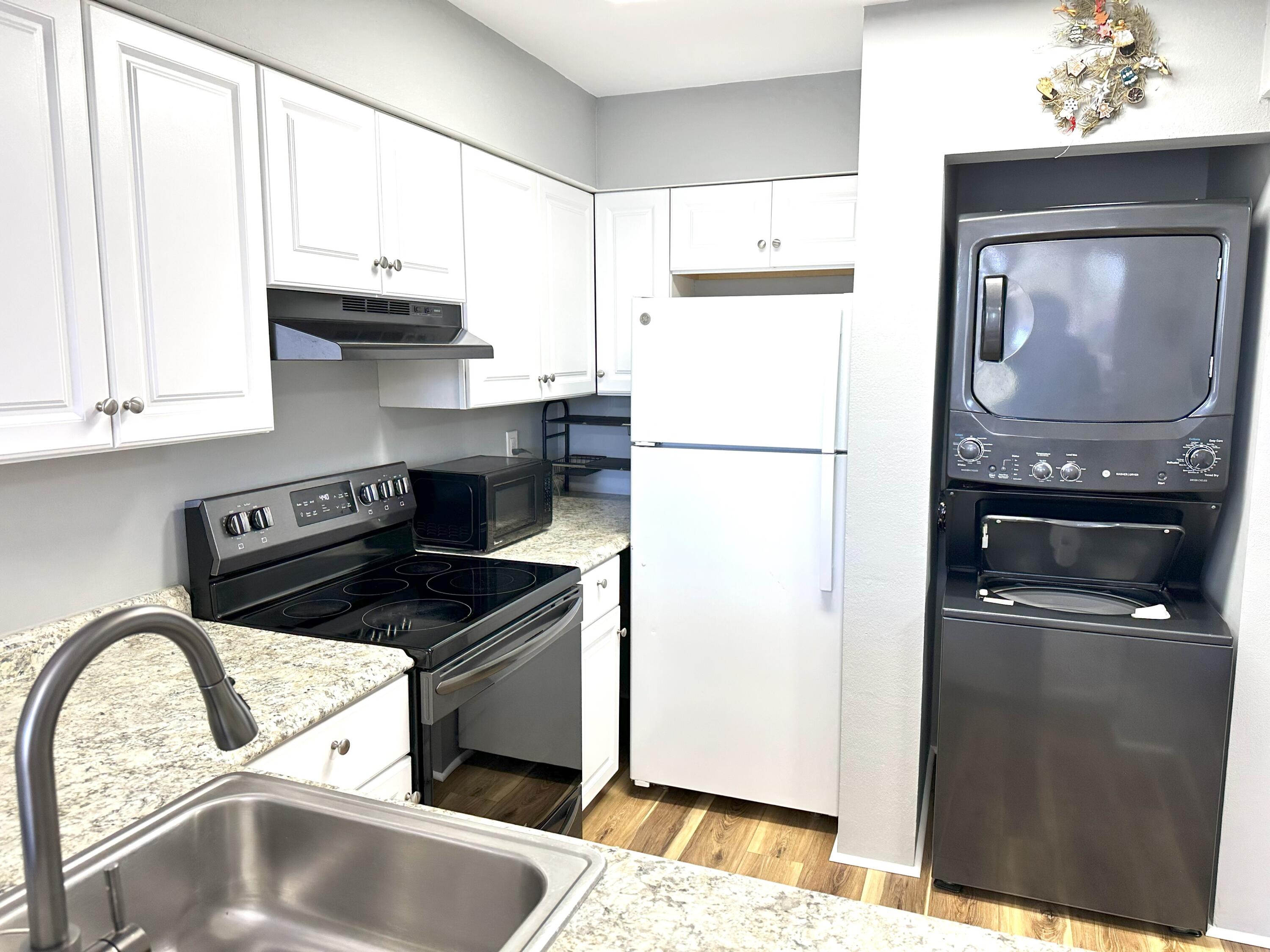 3930 S Roosevelt Boulevard, W214 Property Photo 13